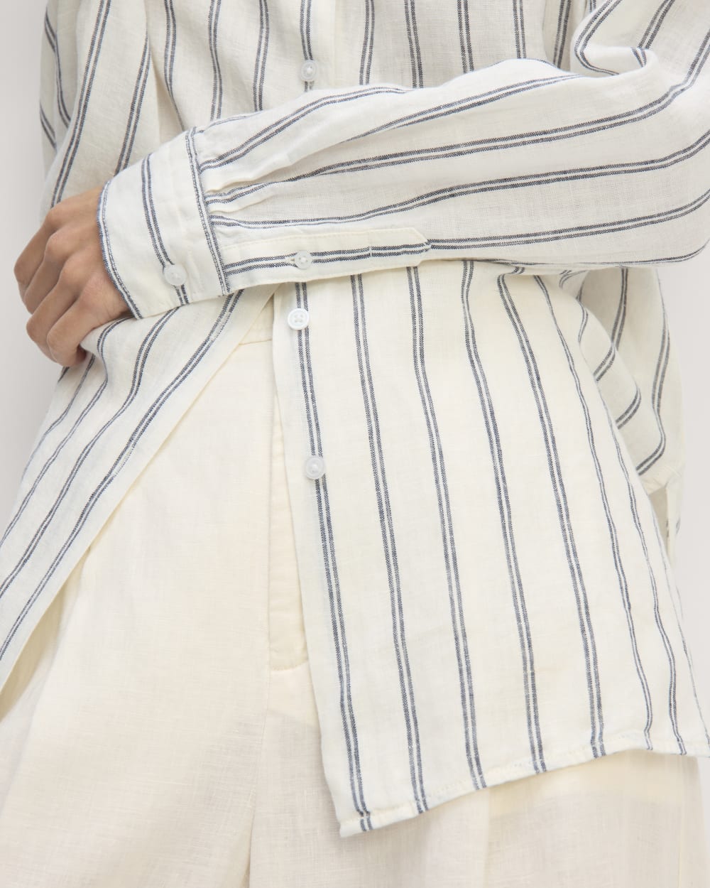 womens-linen-boyfriend-shirt-bone-navy