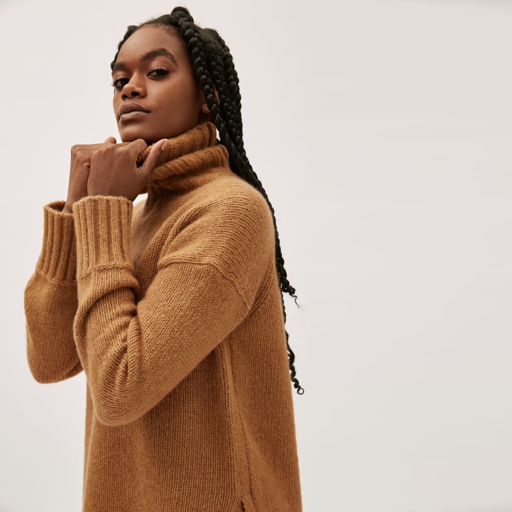 womens-light-chunky-turtleneck-chai
