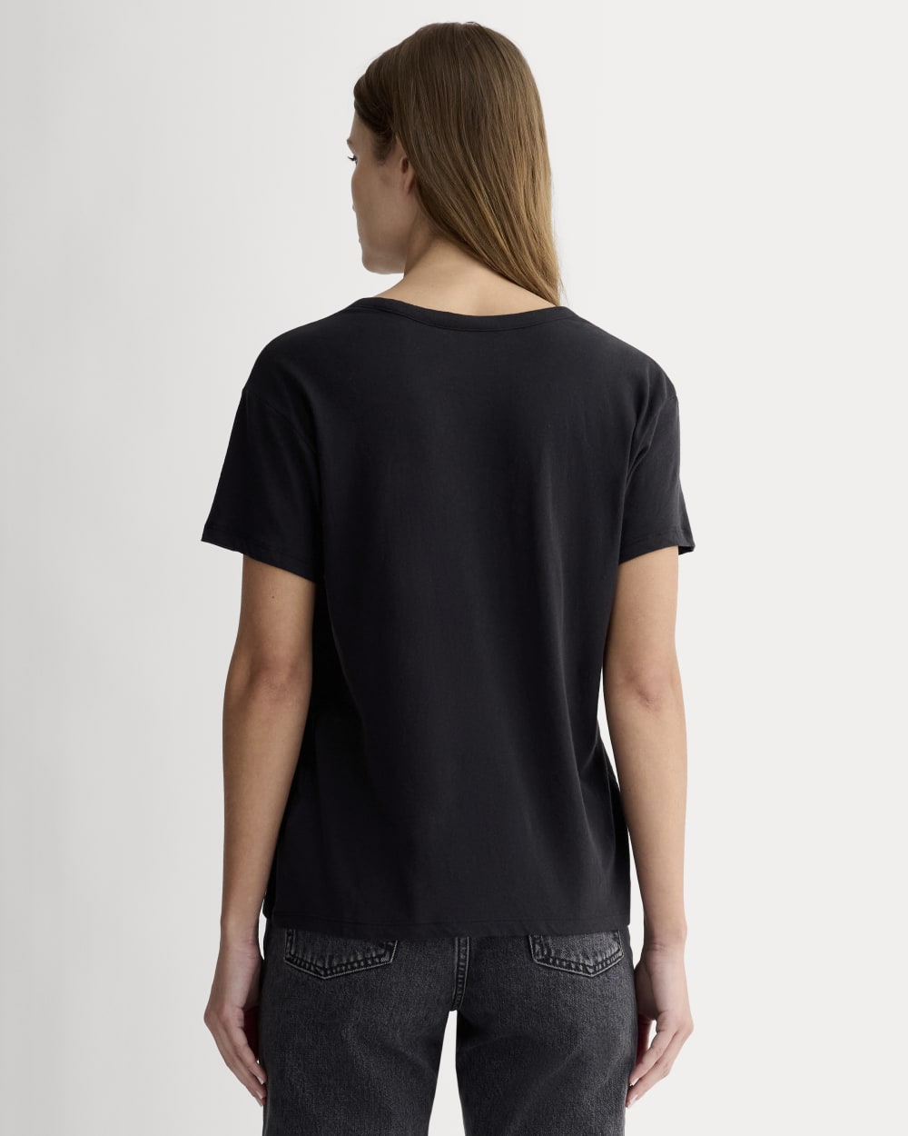 womens-air-scoop-neck-tee-black