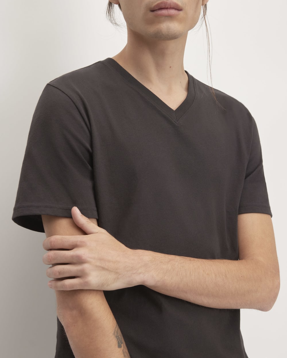 mens-organic-cotton-v-neck-tee-black