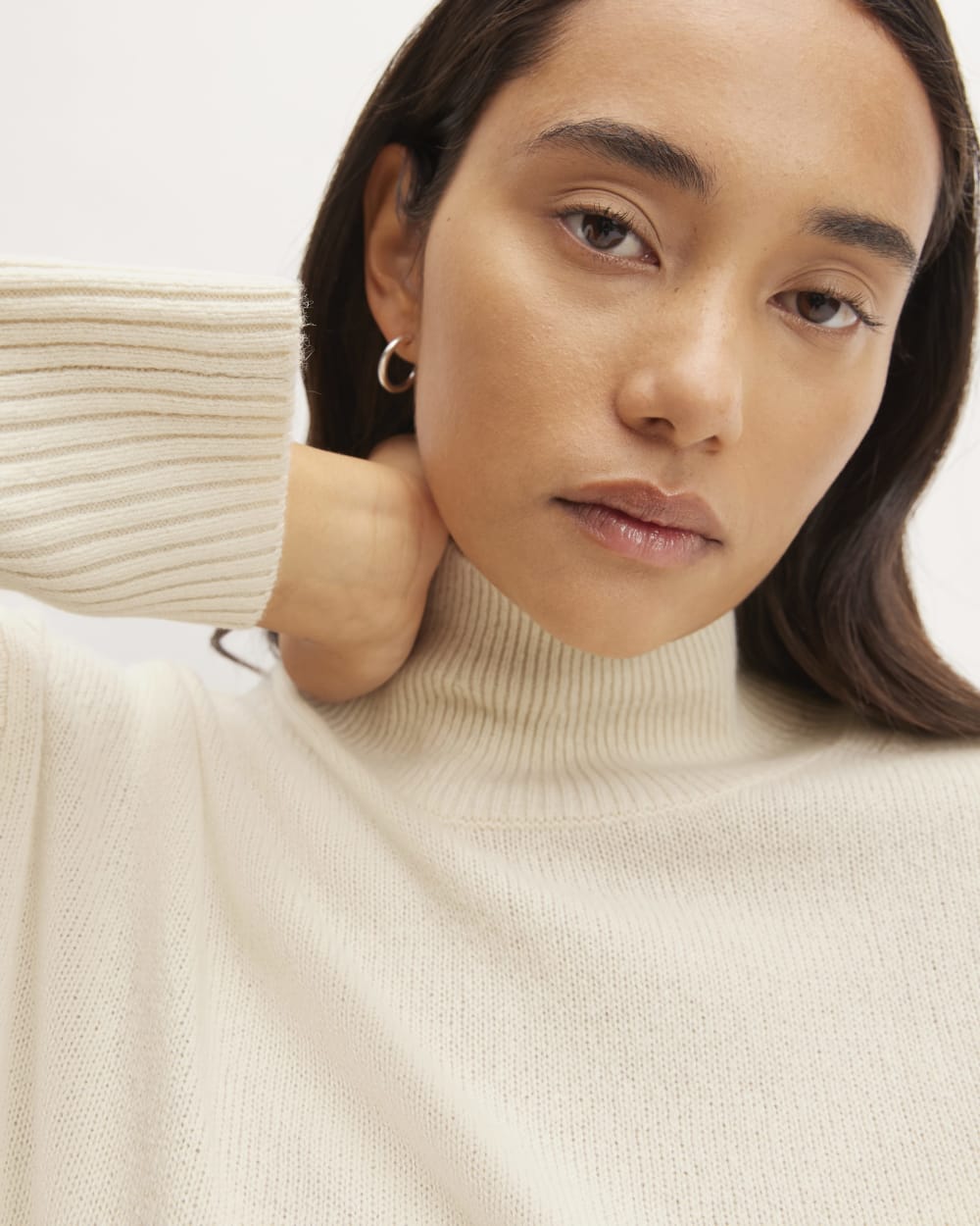 womens-recashmere-oversized-turtleneck-bone