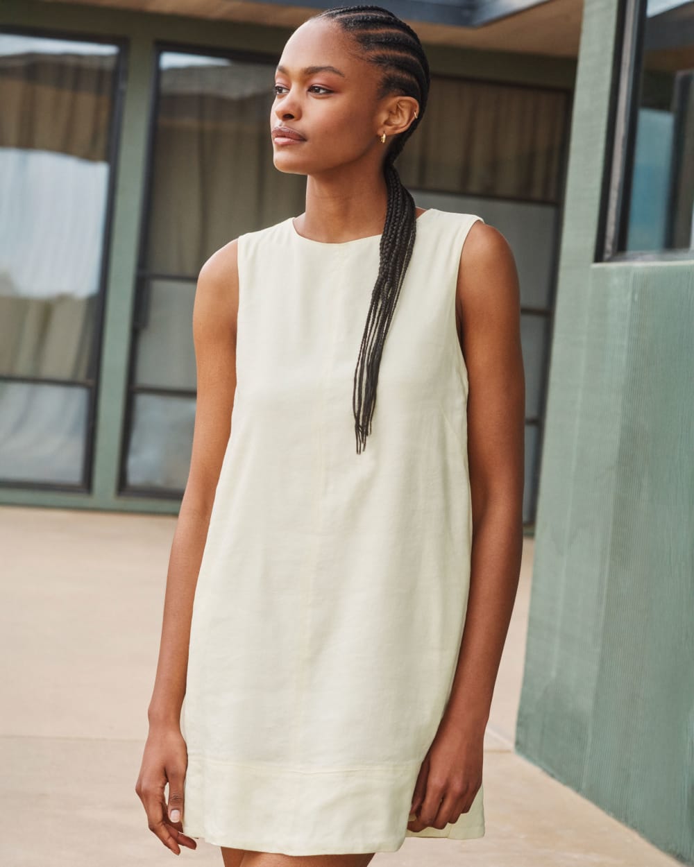 womens-shift-dress-in-stretch-linen-light-yellow | editorial