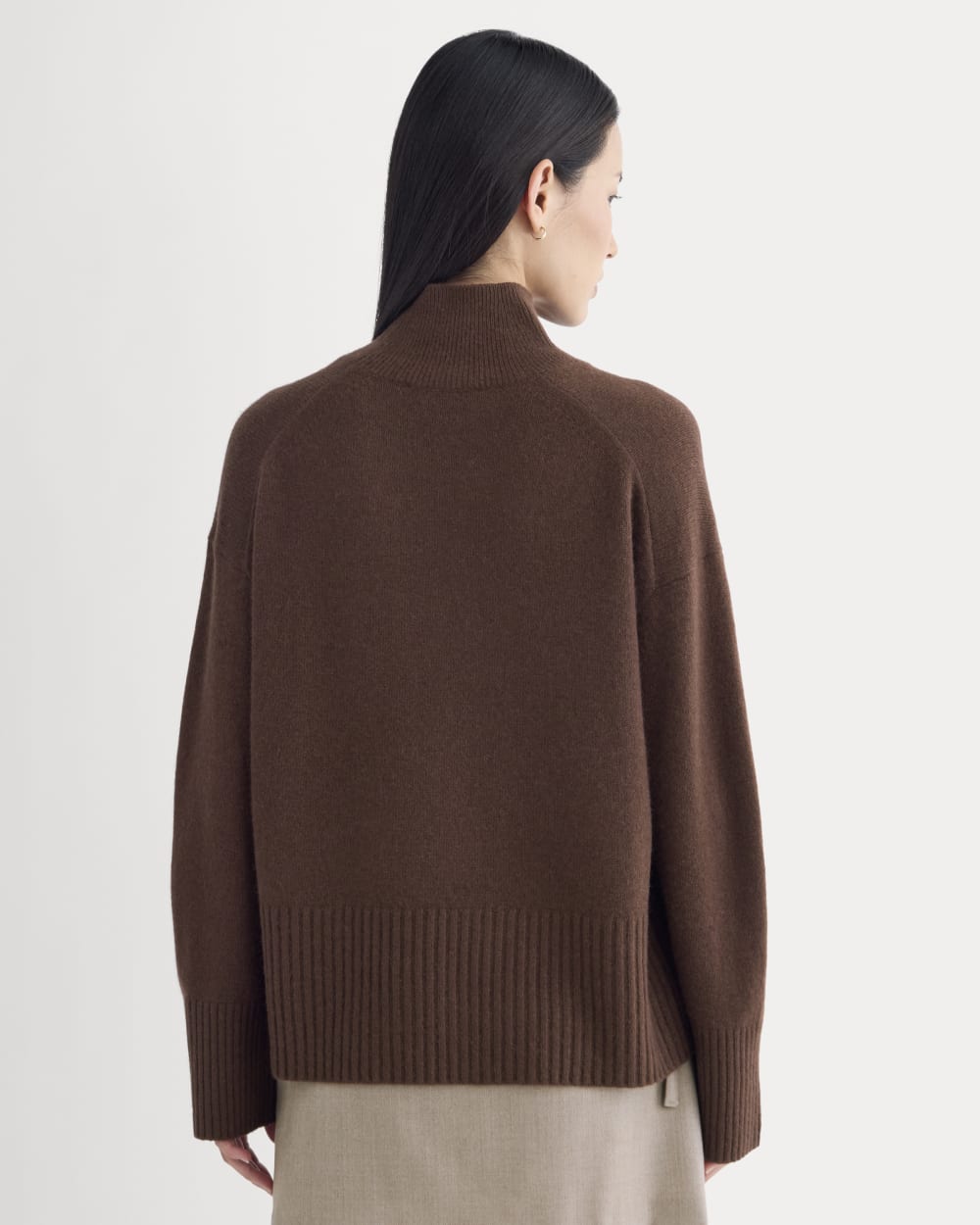 womens-cashmere-boxy-turtleneck-sweater-dark-mahogany