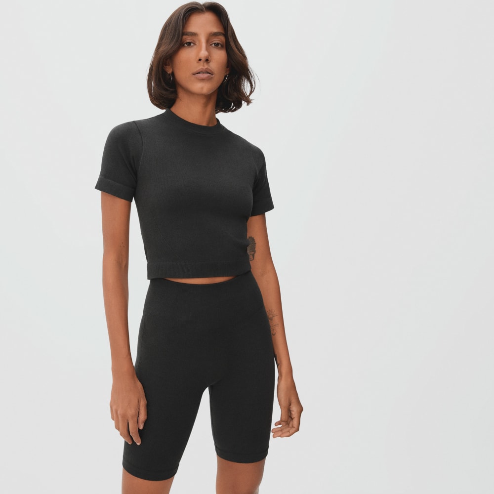 womens-seamless-tee-black | alt