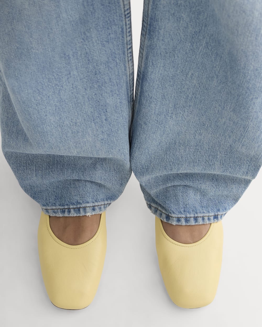 womens-leather-day-mary-jane-straw