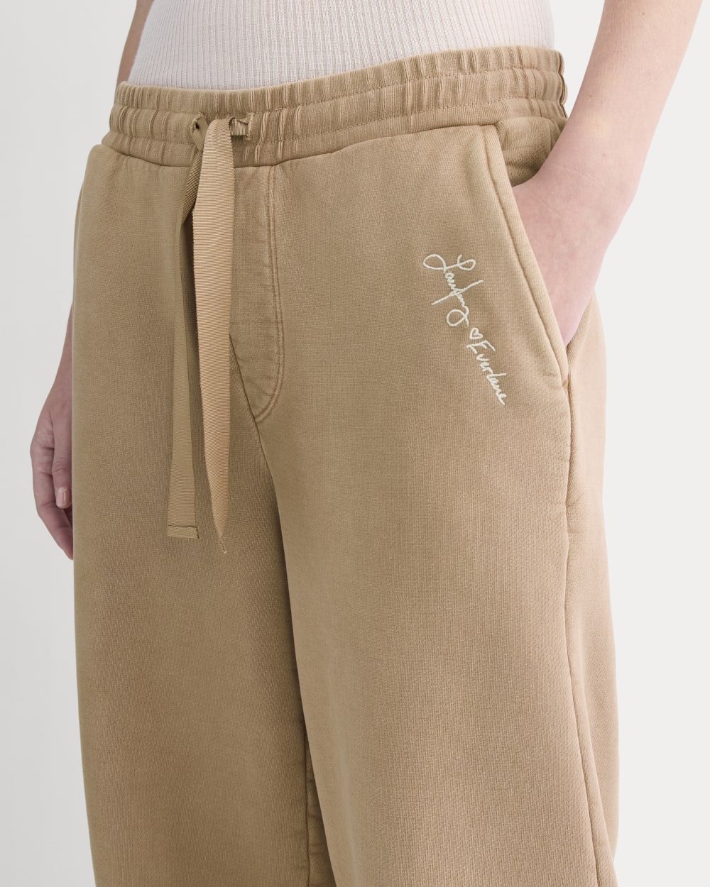 everlane-x-laufey-foundation-sweatpant-weathered-clay