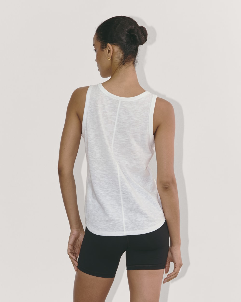 womens-perform-tank-white