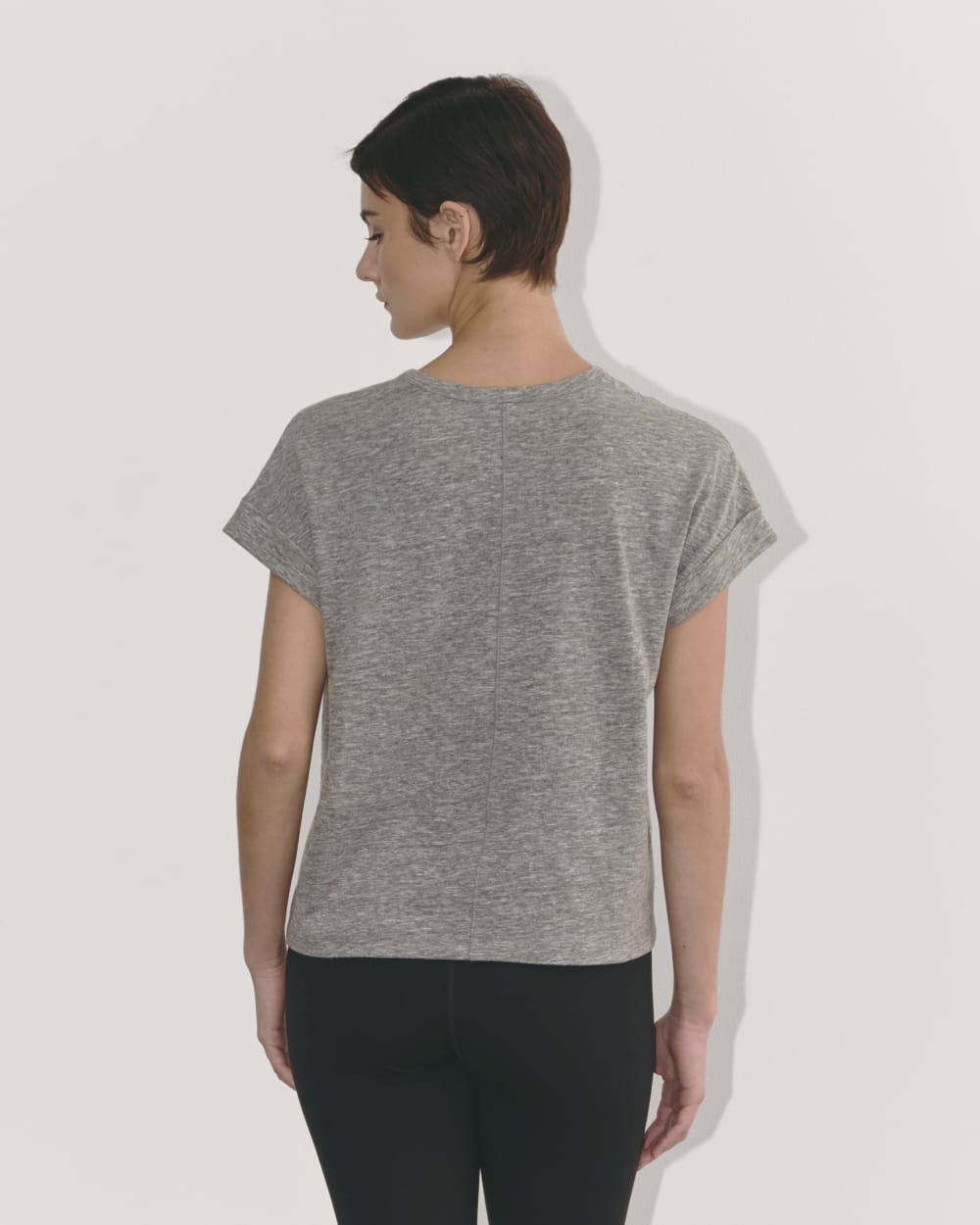 womens-perform-tee-heathered-black
