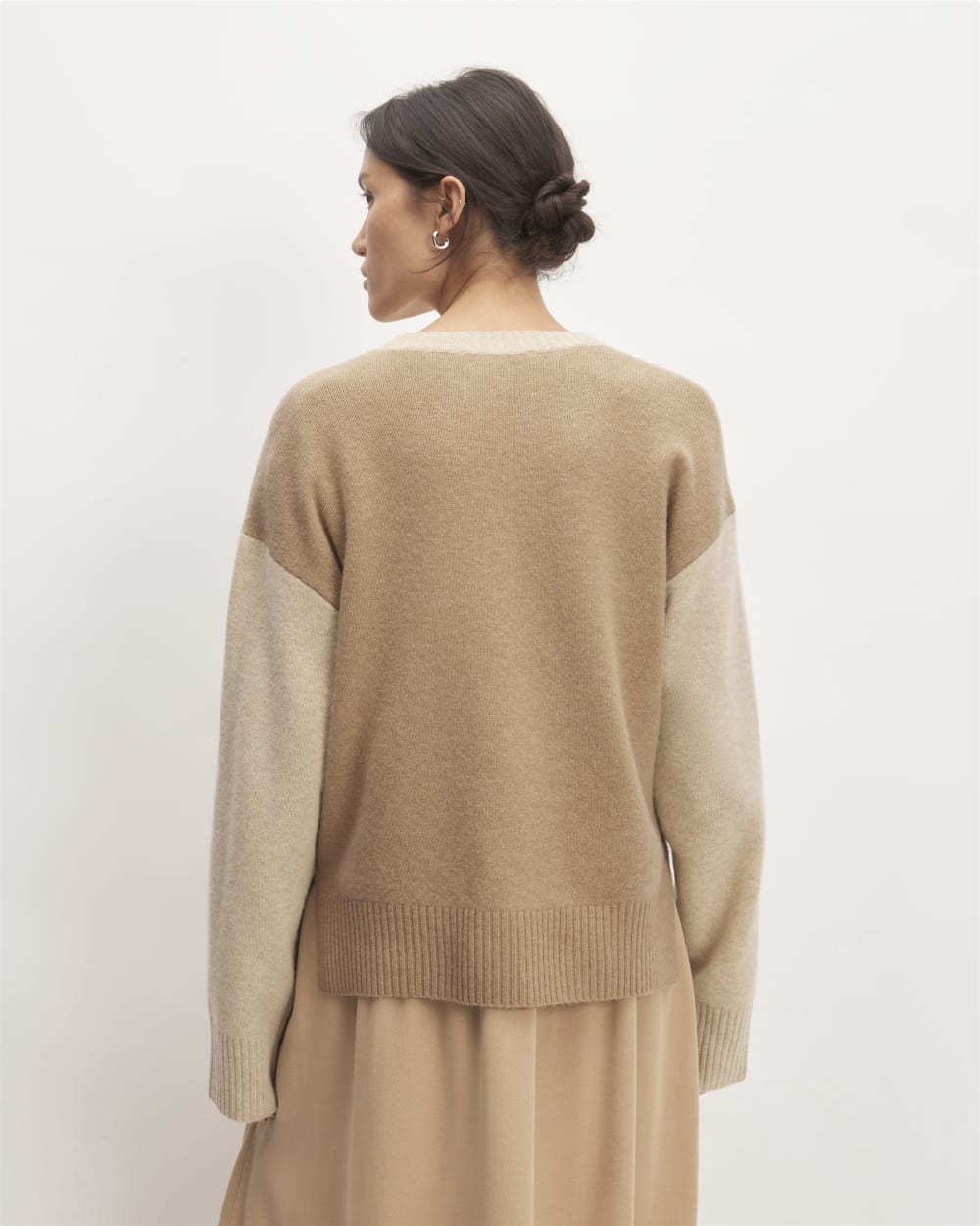 womens-merino-wool-crewneck-sweater-camel-oat
