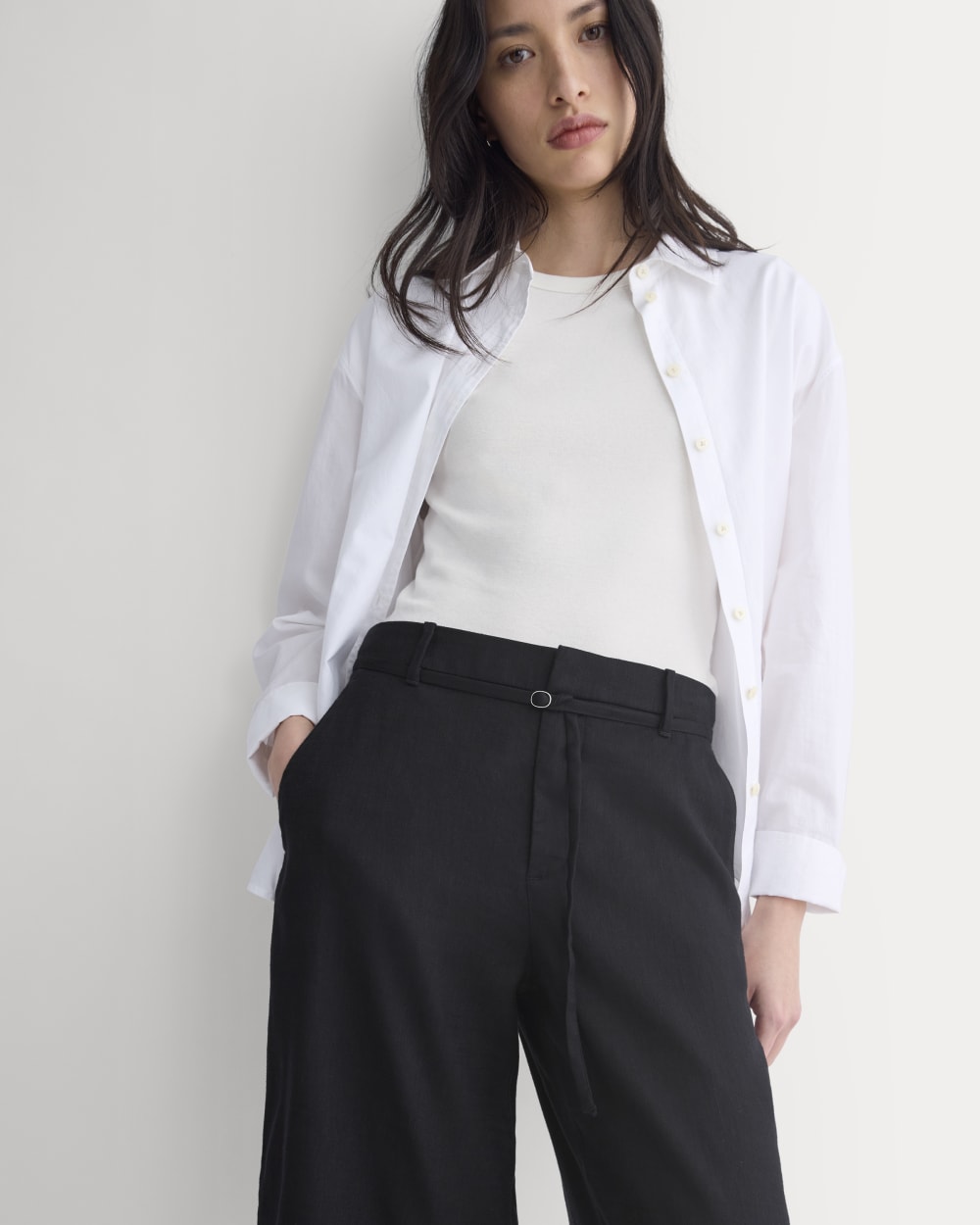 womens-long-tailored-short-stretch-linen-black