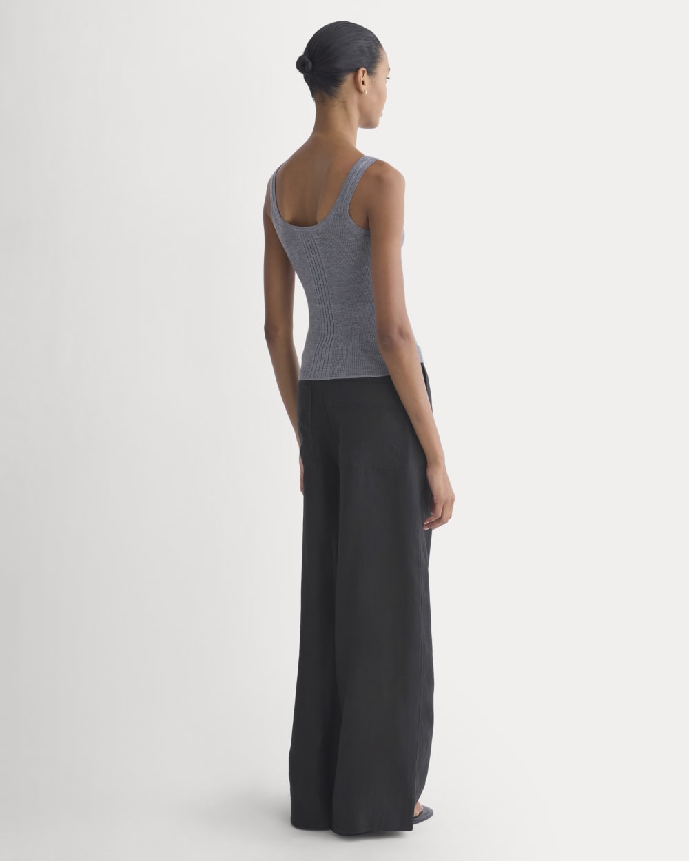 womens-light-ribbed-cami-in-soft-merino-heather-mid-grey