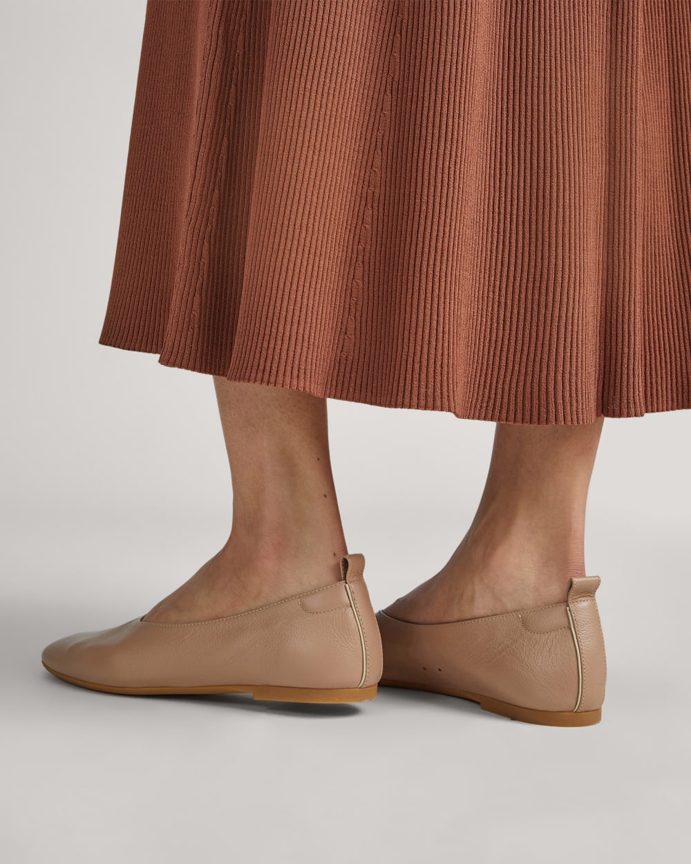 womens-day-glove-tan