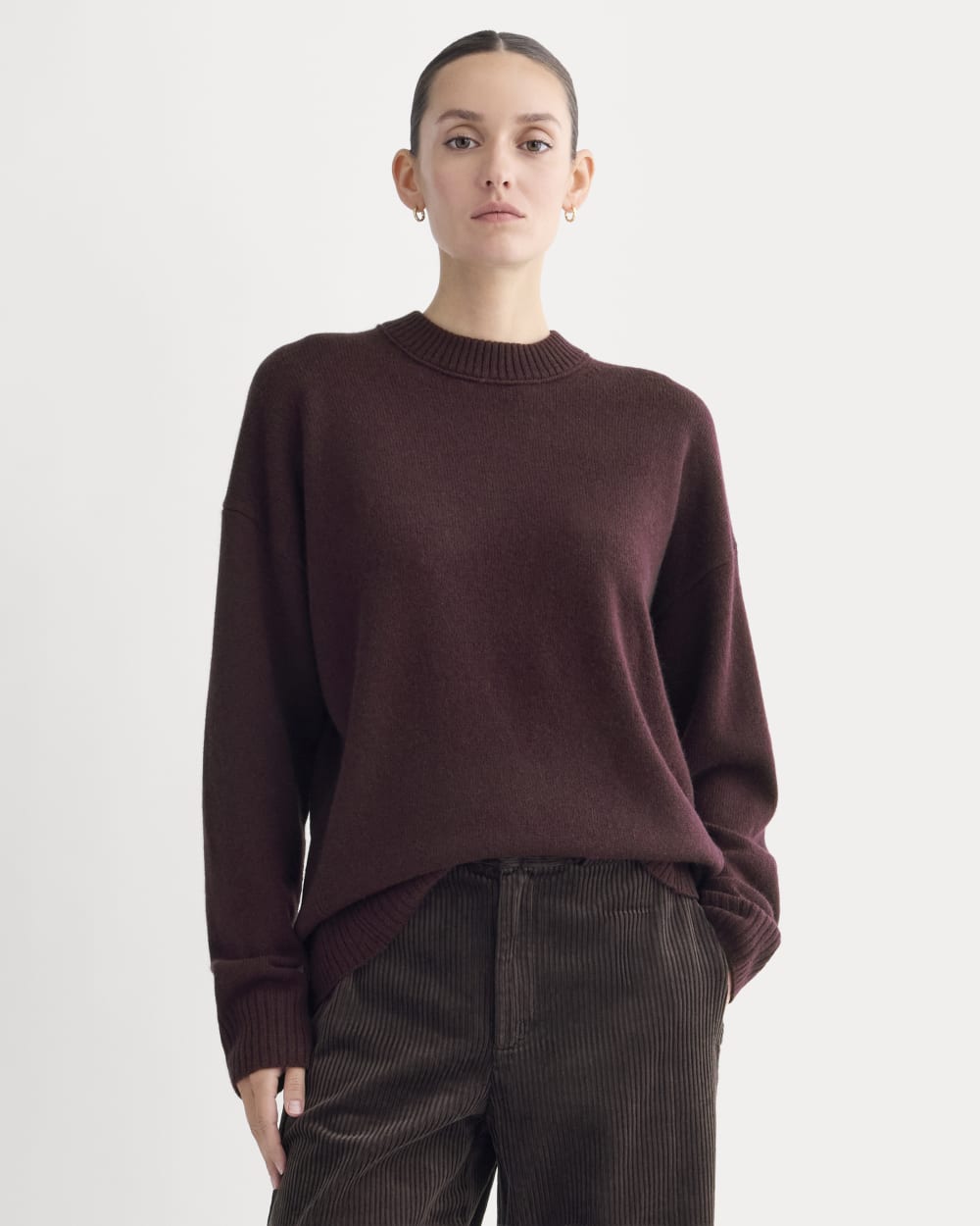 womens-cashmere-boyfriend-sweater-wine