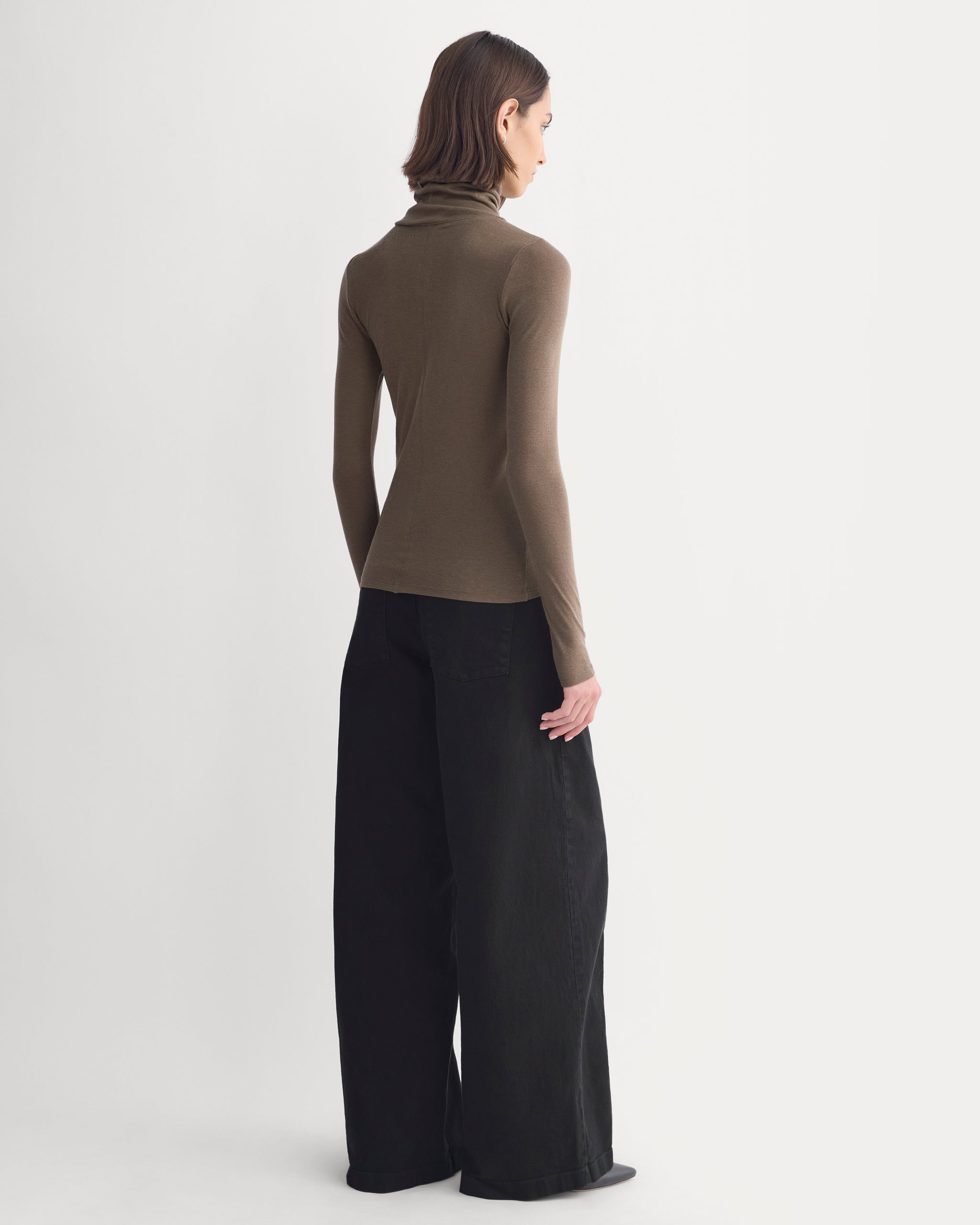 Tissue Long-Sleeve Turtleneck | Deep Taupe