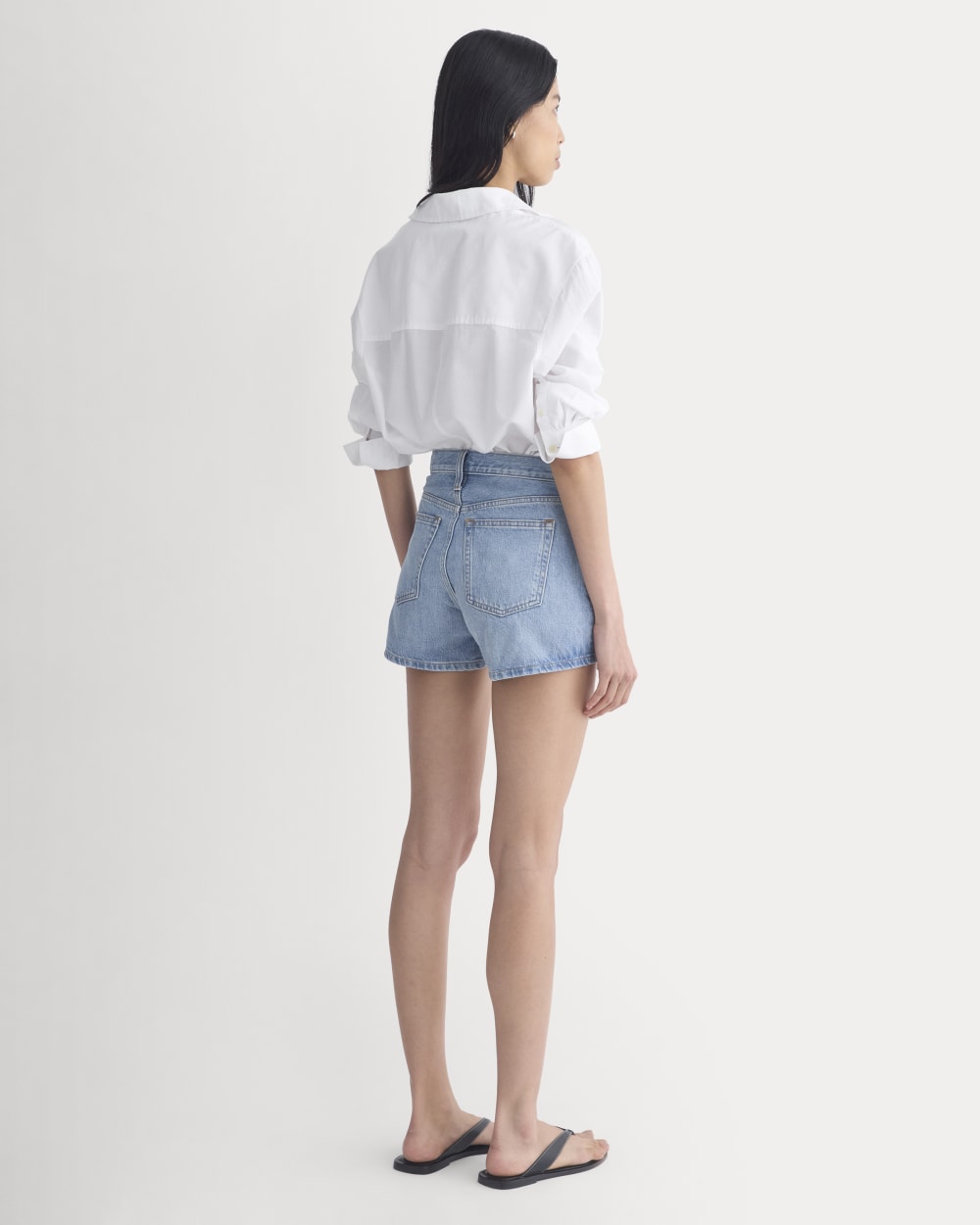 womens-classic-jean-short-light-indigo