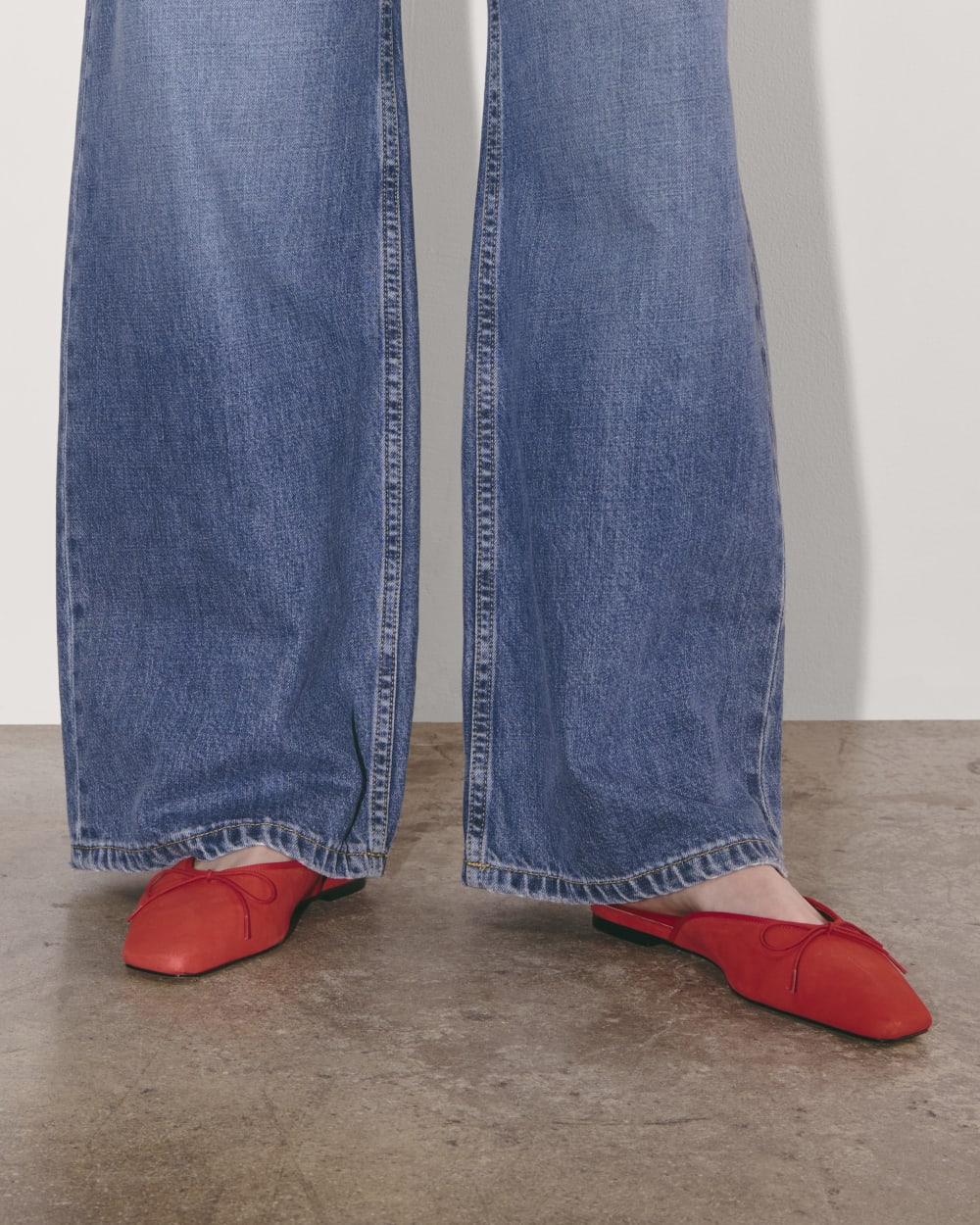 womens-ballet-mule-red-suede | alt