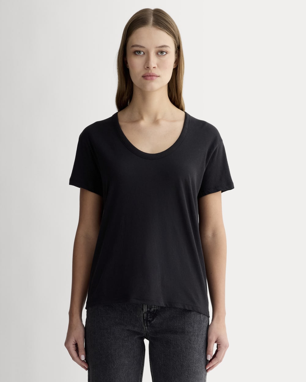 womens-air-scoop-neck-tee-black | primary
