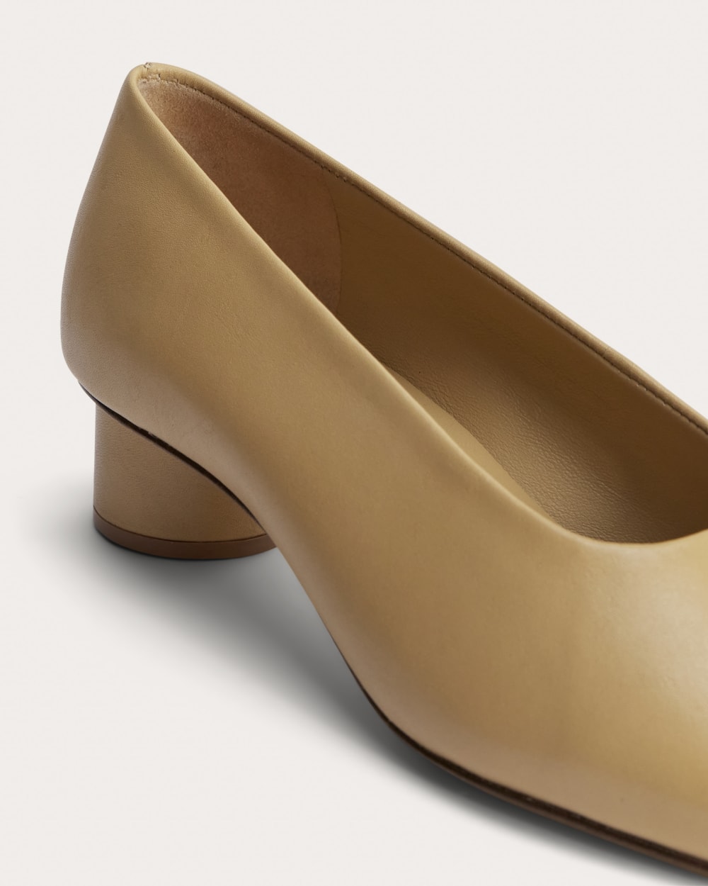 womens-gallery-pump-light-taupe