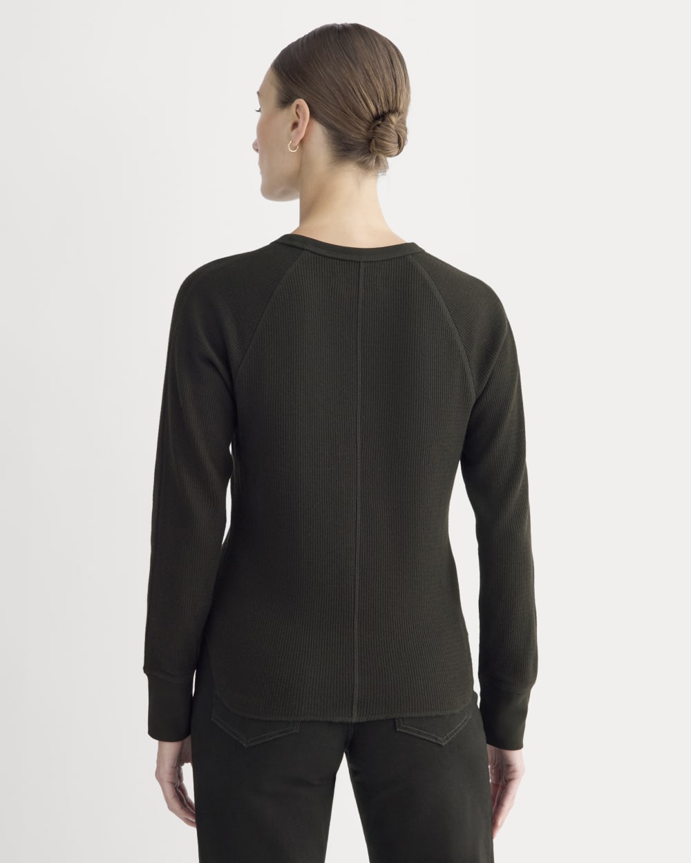 womens-slim-fit-crew-in-cozy-waffle-black