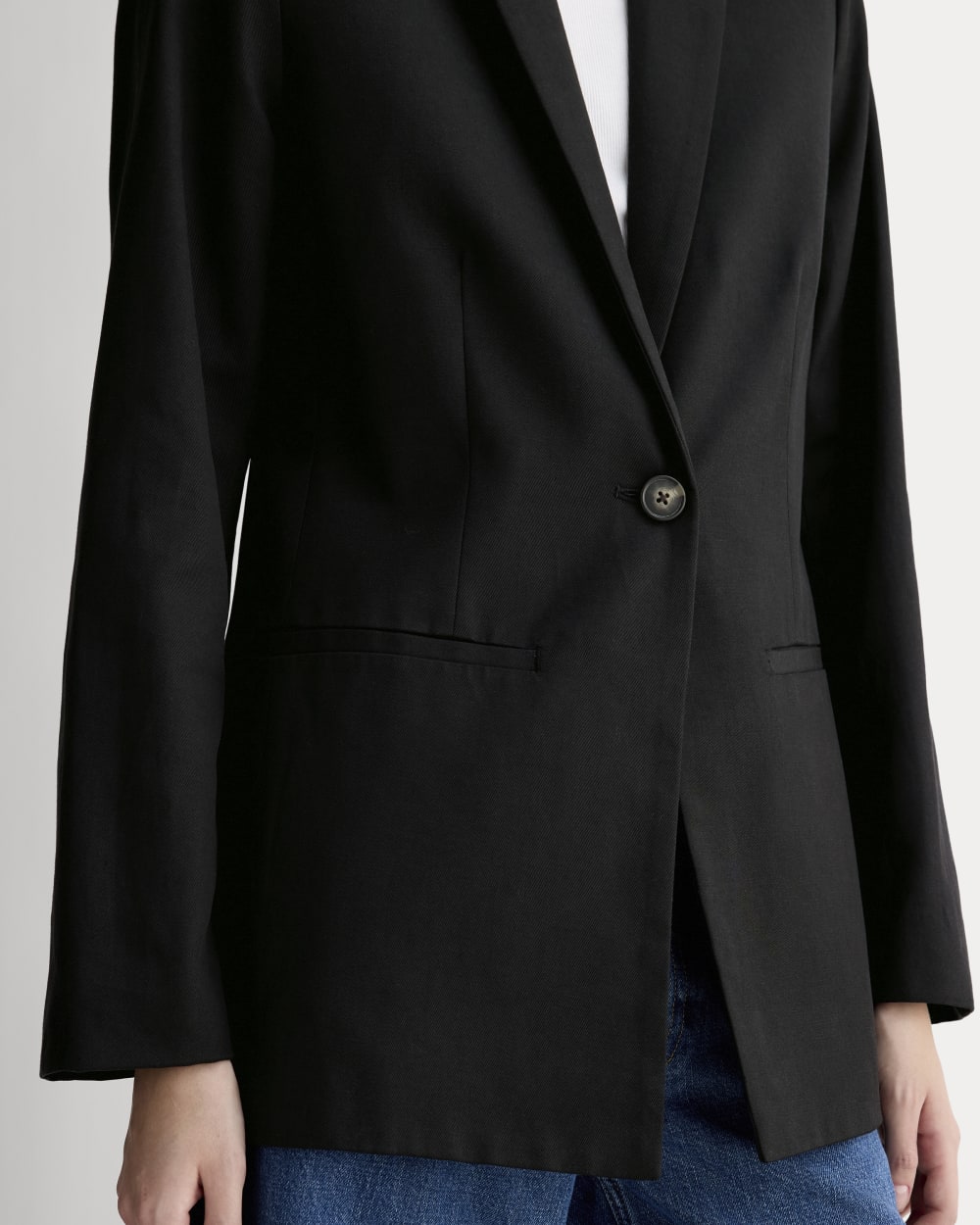 womens-relaxed-blazer-buttersmooth-black