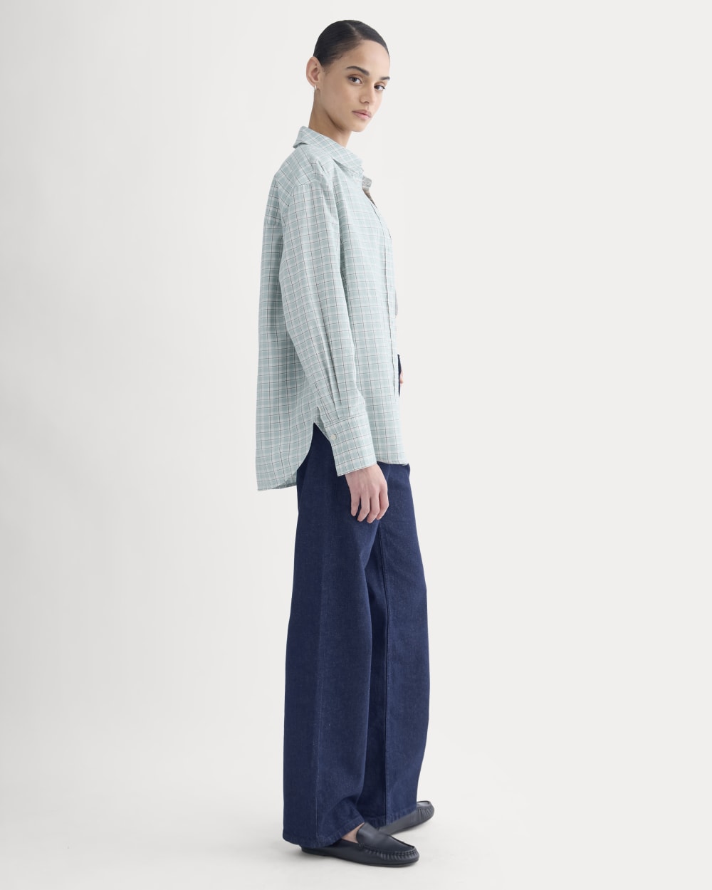 womens-everyday-shirt-in-silky-cotton-gray-mist