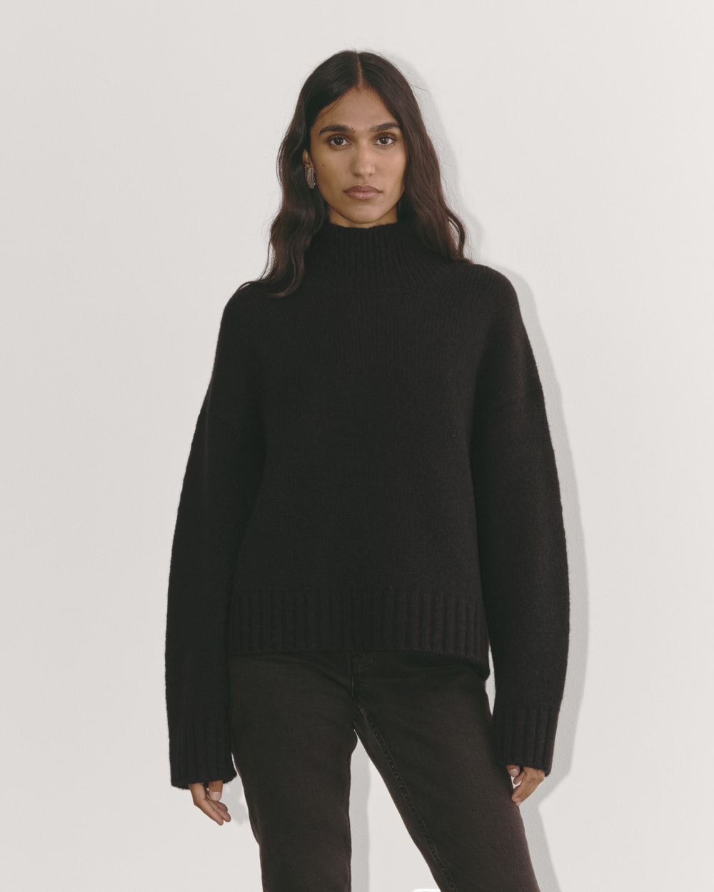 The Cloud Oversized Turtleneck | Black