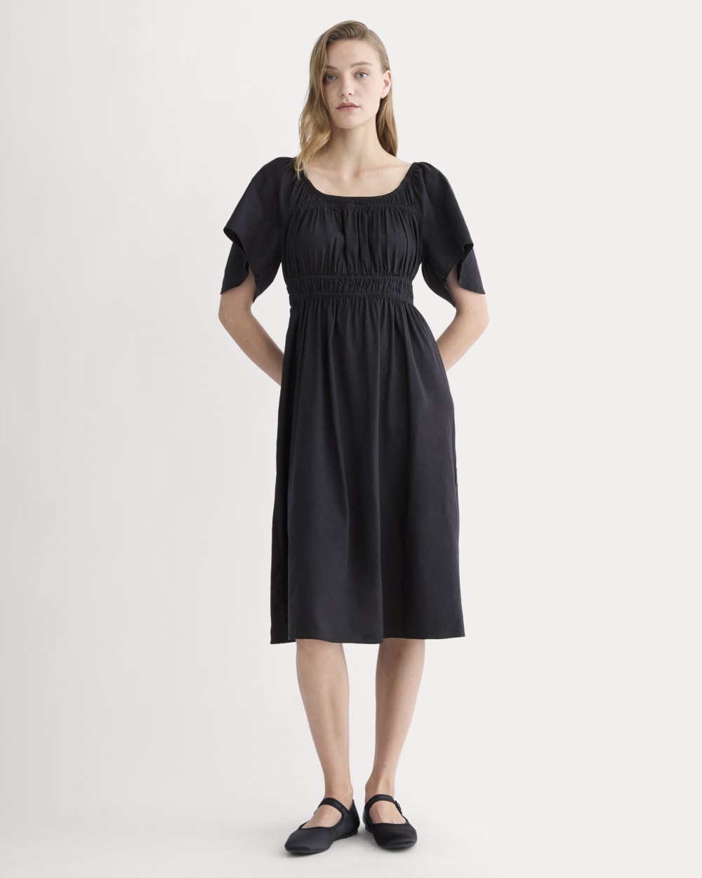 The Flutter-Sleeve Dress in Stretch Linen | Black The Flutter-Sleeve Dress in Stretch Linen | Black