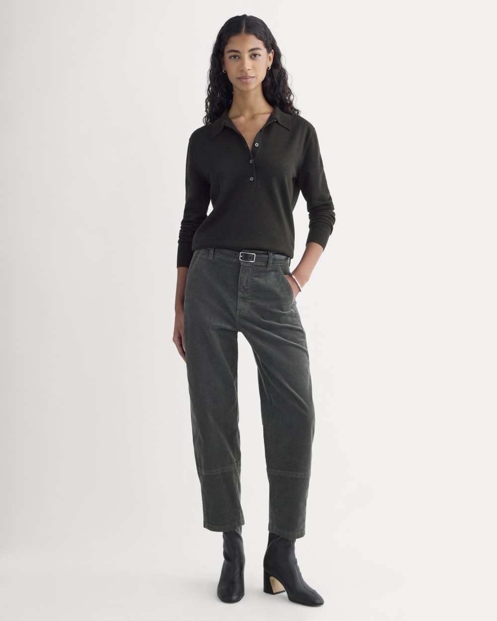 womens-corduroy-utility-barrel-pant-graphite | primary