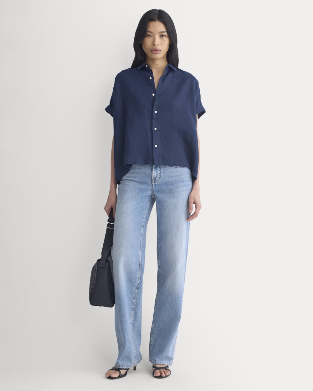 womens-the-boxy-shirt-in-linen-navy