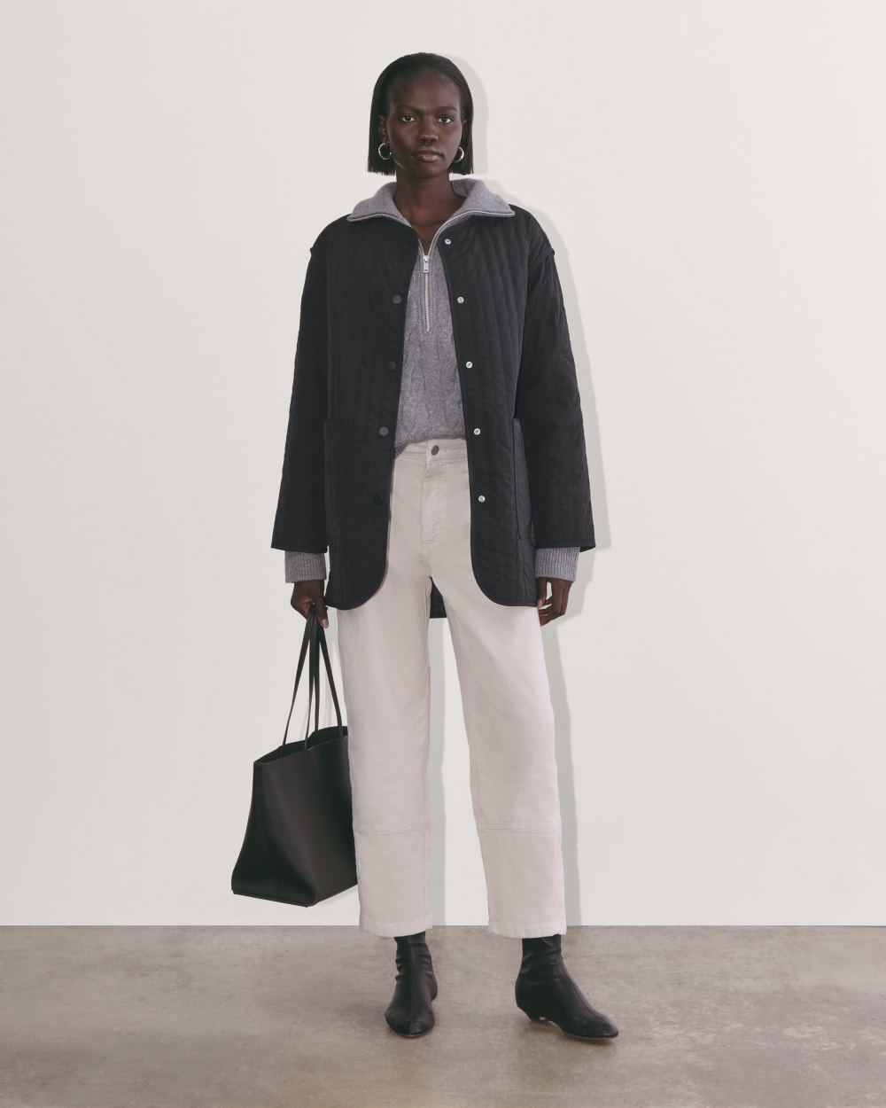 womens-renew-lightweght-midi-quilted-liner-black