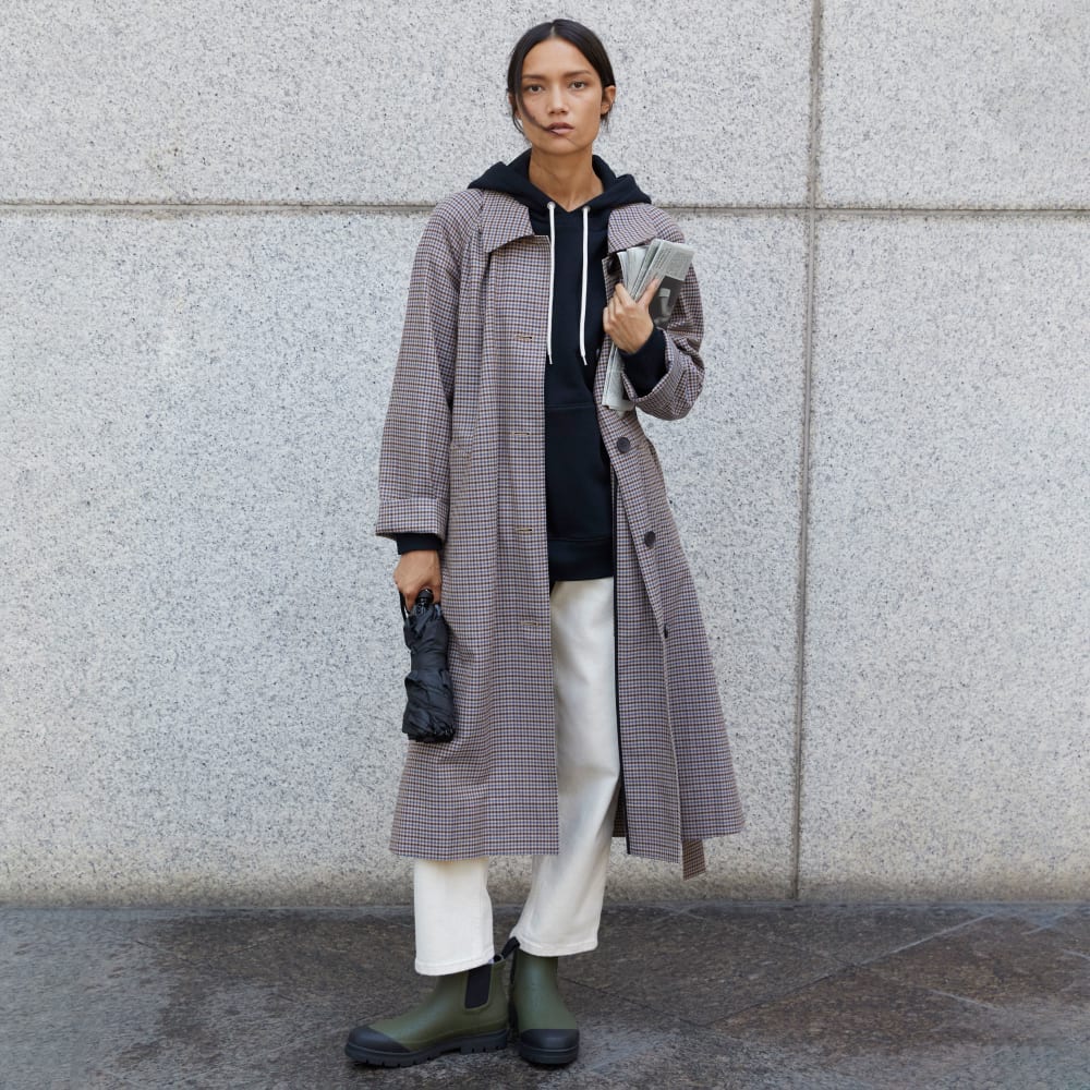 womens-gathered-mac-trench-blue-brown-houndstooth