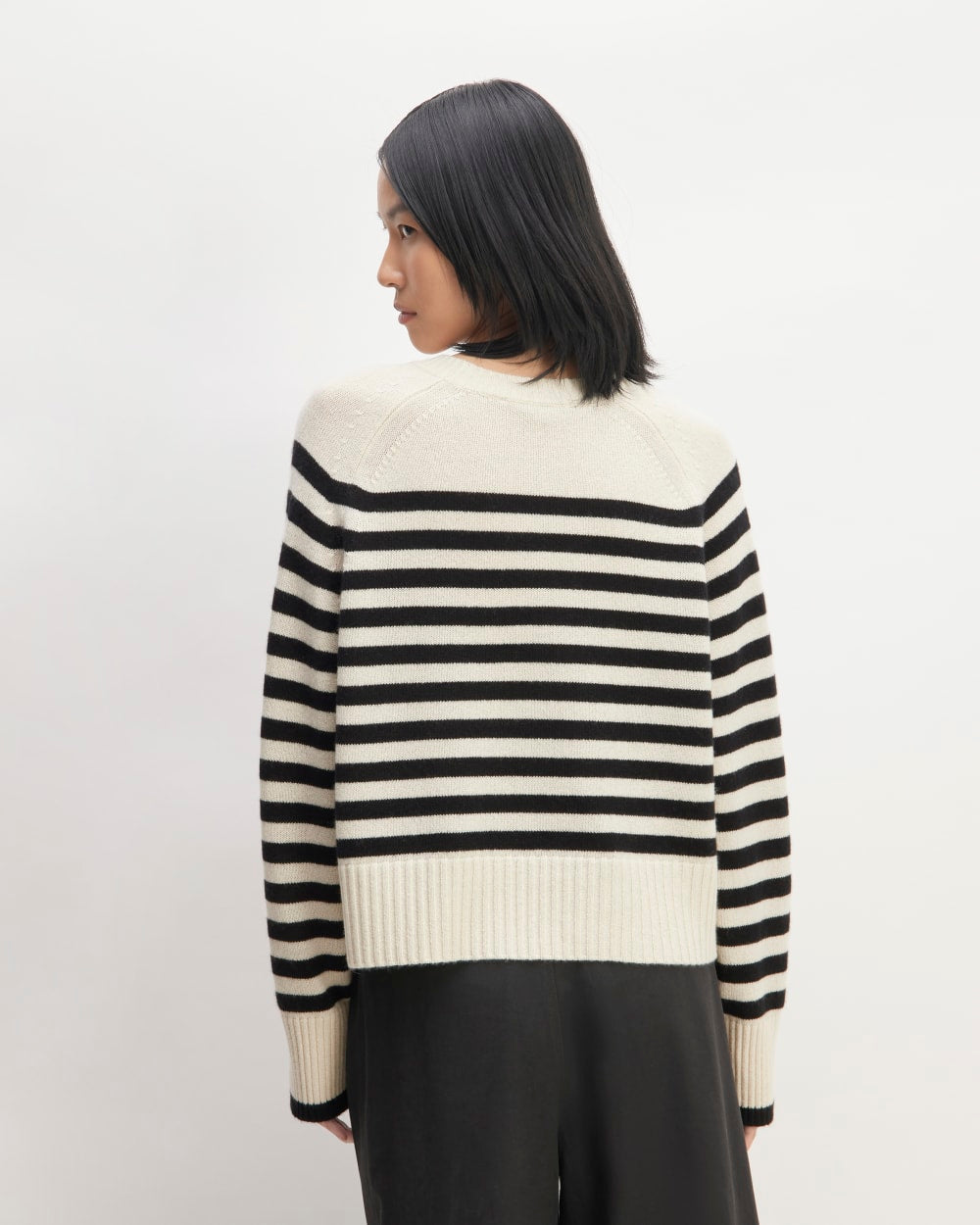 womens-cashmere-boxy-crew-sweater-bone-black