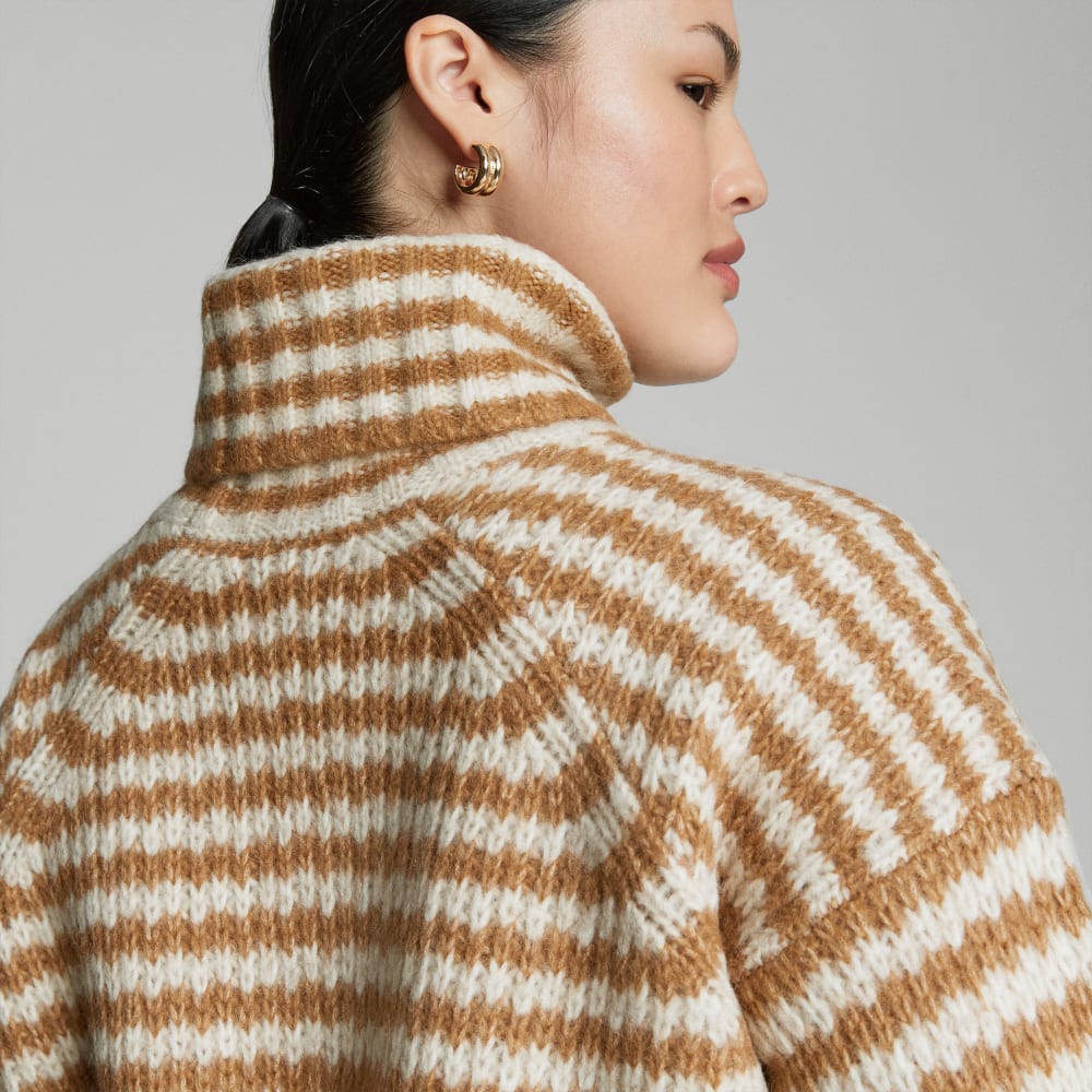 womens-light-chunky-turtleneck-ginger-root-oat