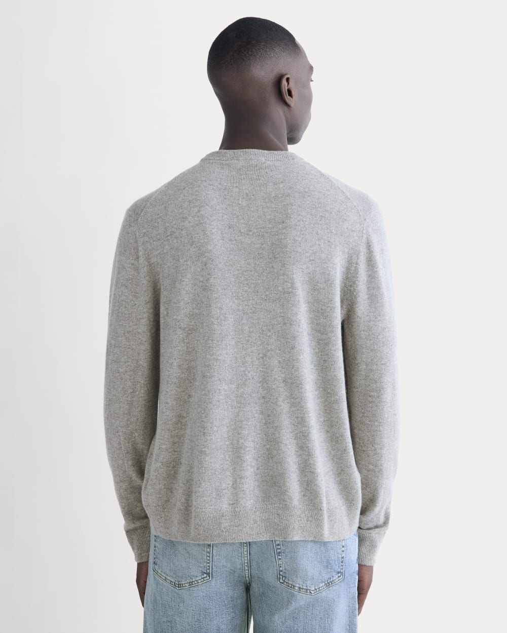 mens-cashmere-crew-light-heather-grey