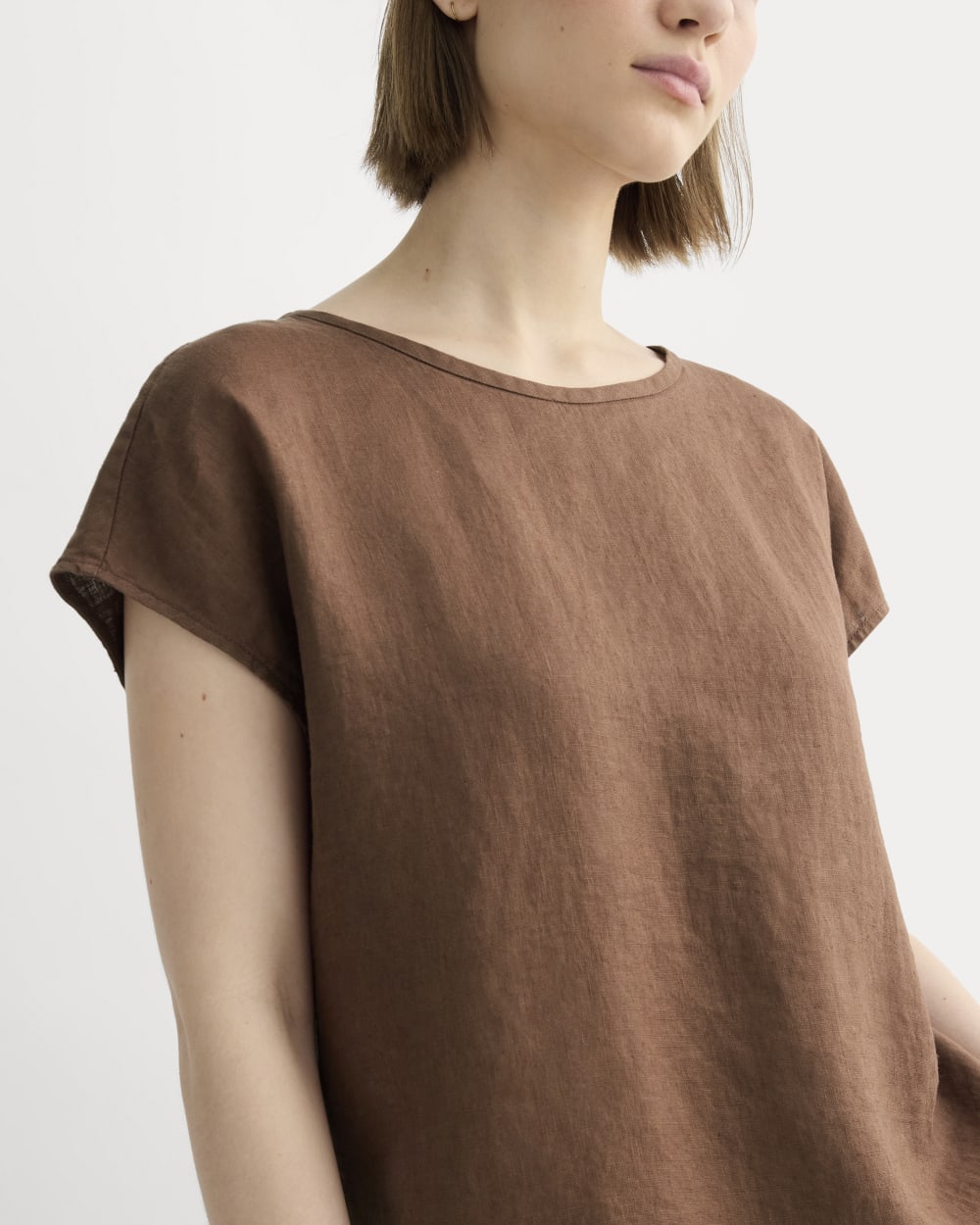 womens-linen-short-sleeve-crew-tee-cedarwood