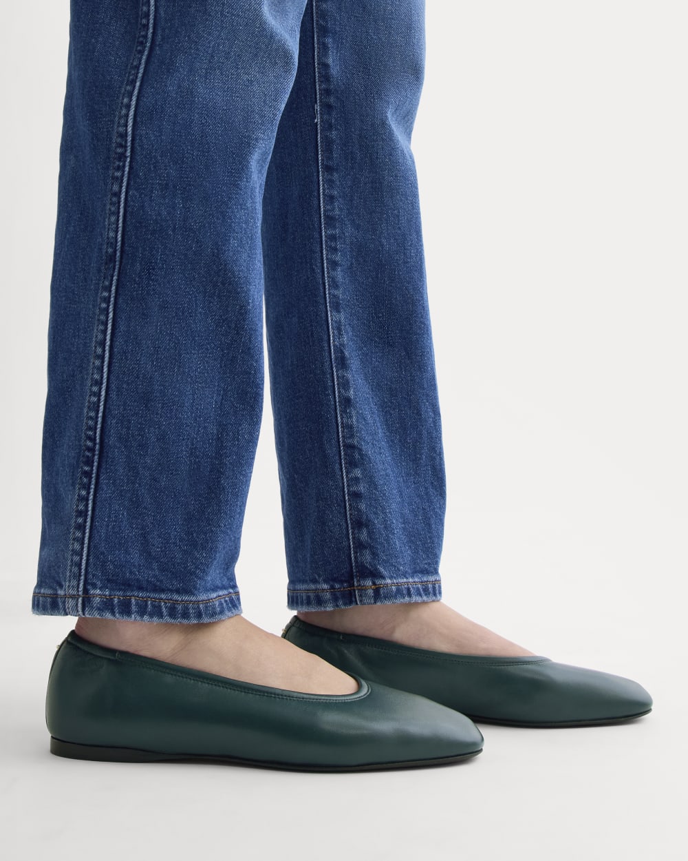 womens-italian-leather-flat-juniper