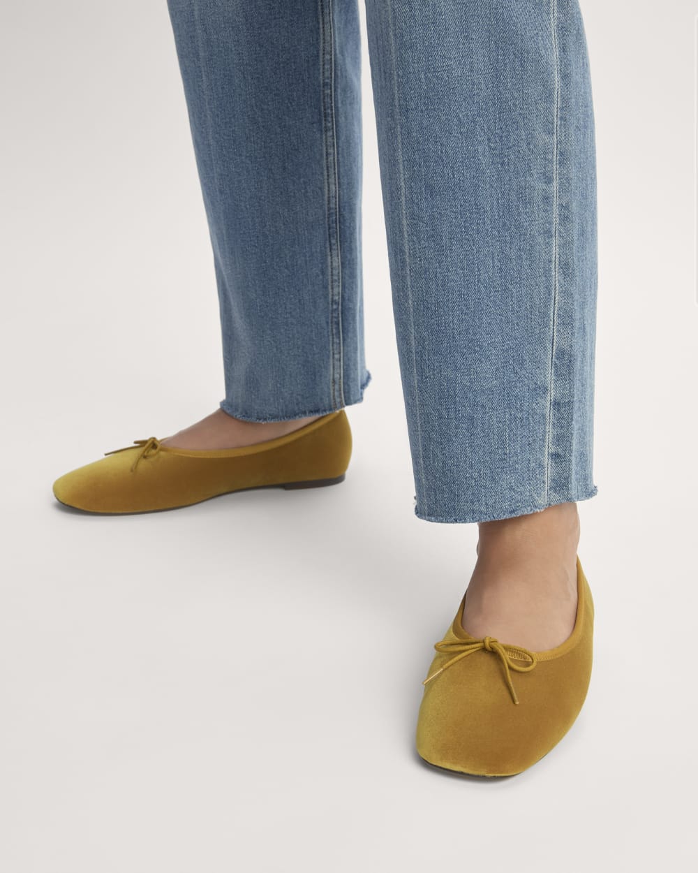 women-day-ballet-flat2-golden-sun-velvet | alt