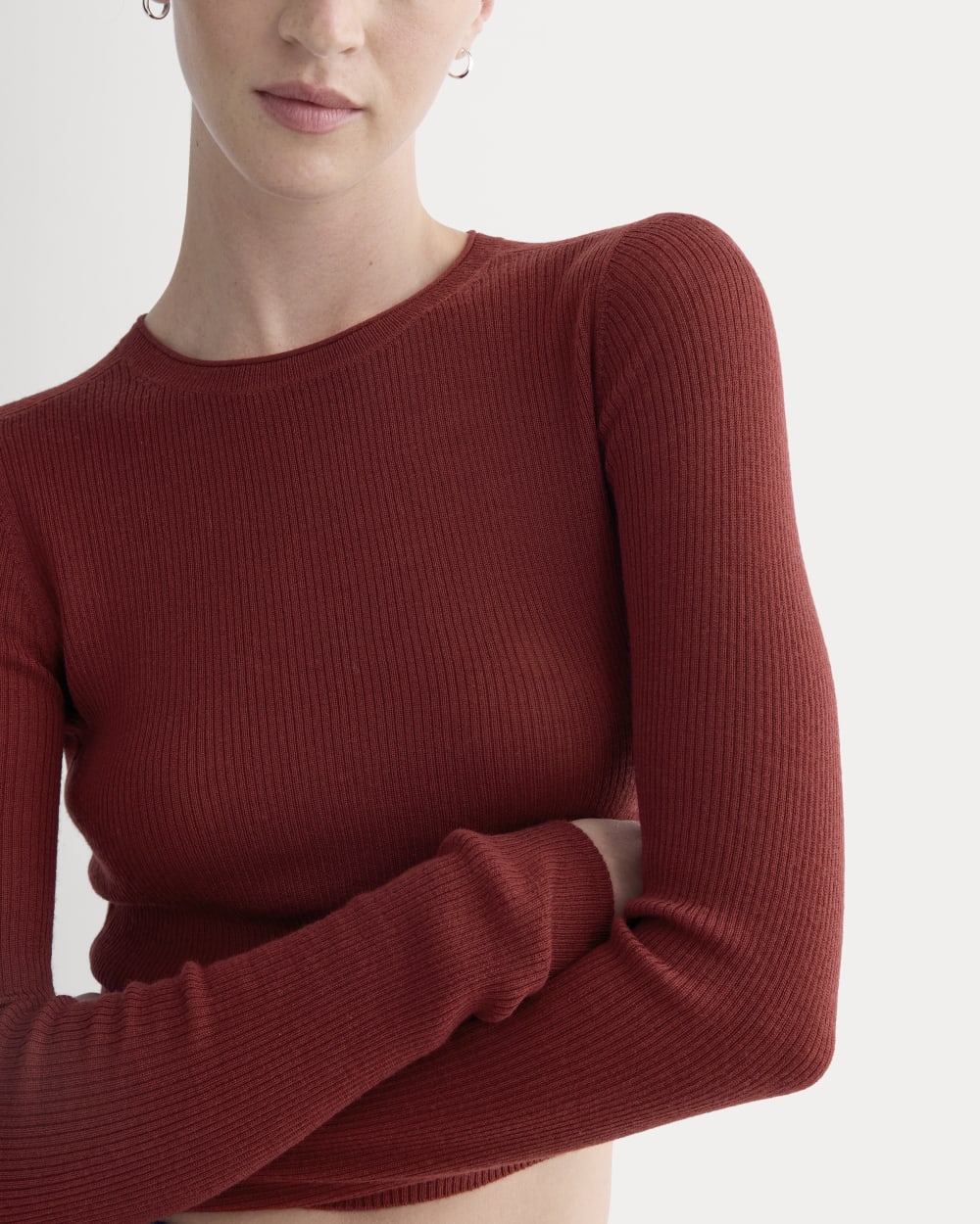 womens-cropped-crew-top-ultrafine-merino-merlot