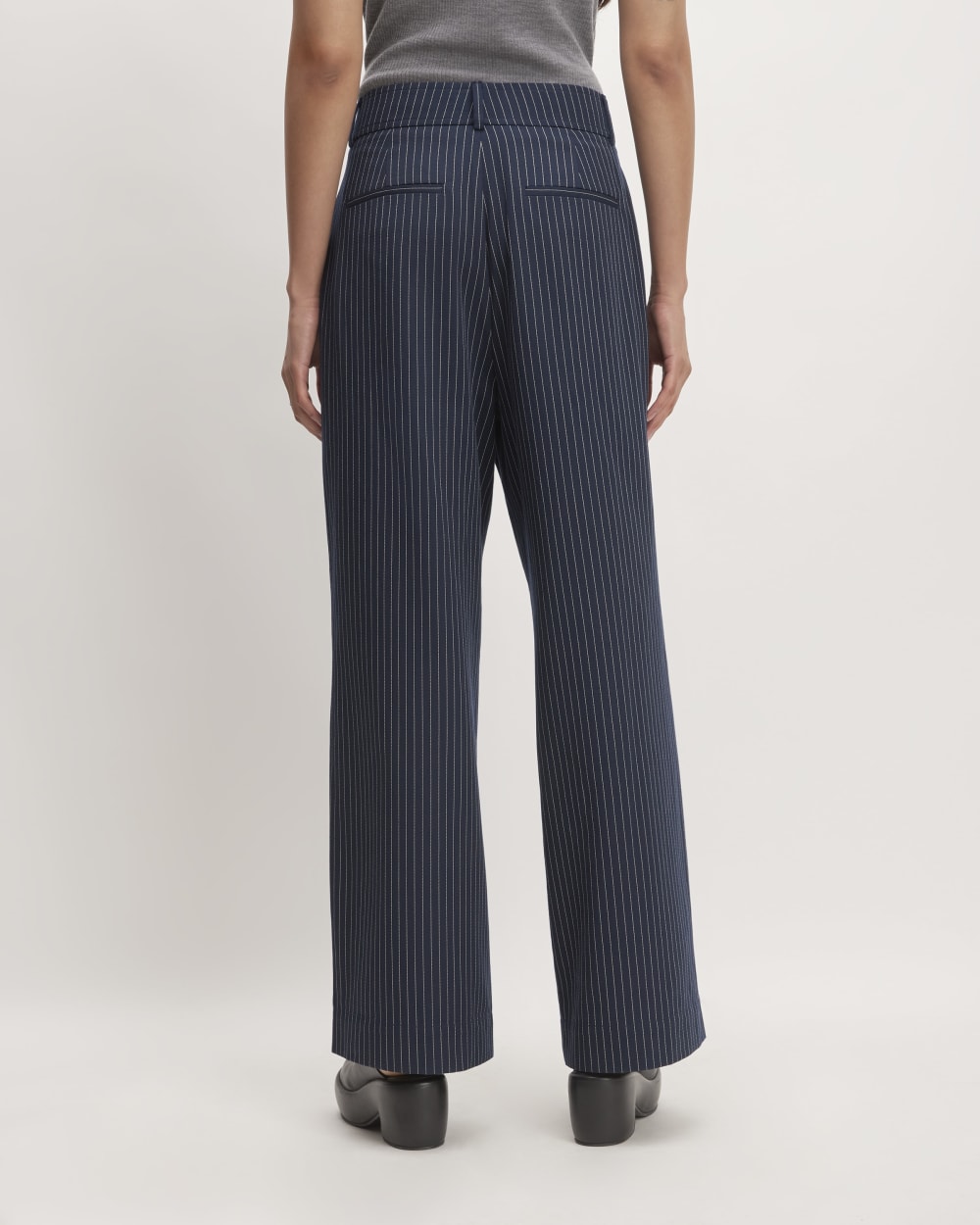 womens-way-high-drape-pant-short-bone-navy