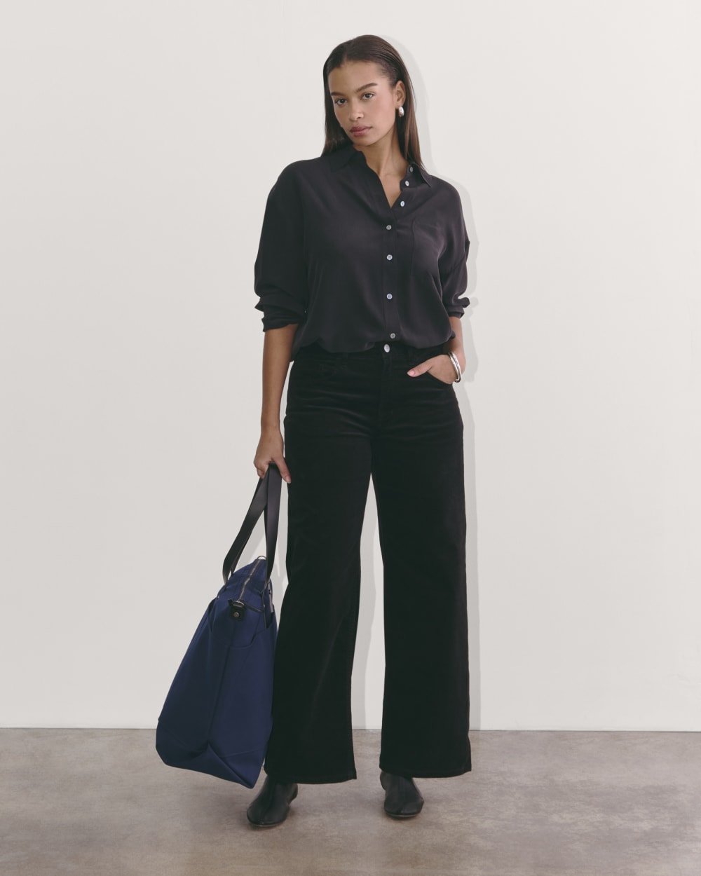 womens-canvas-weekender-navy | alt