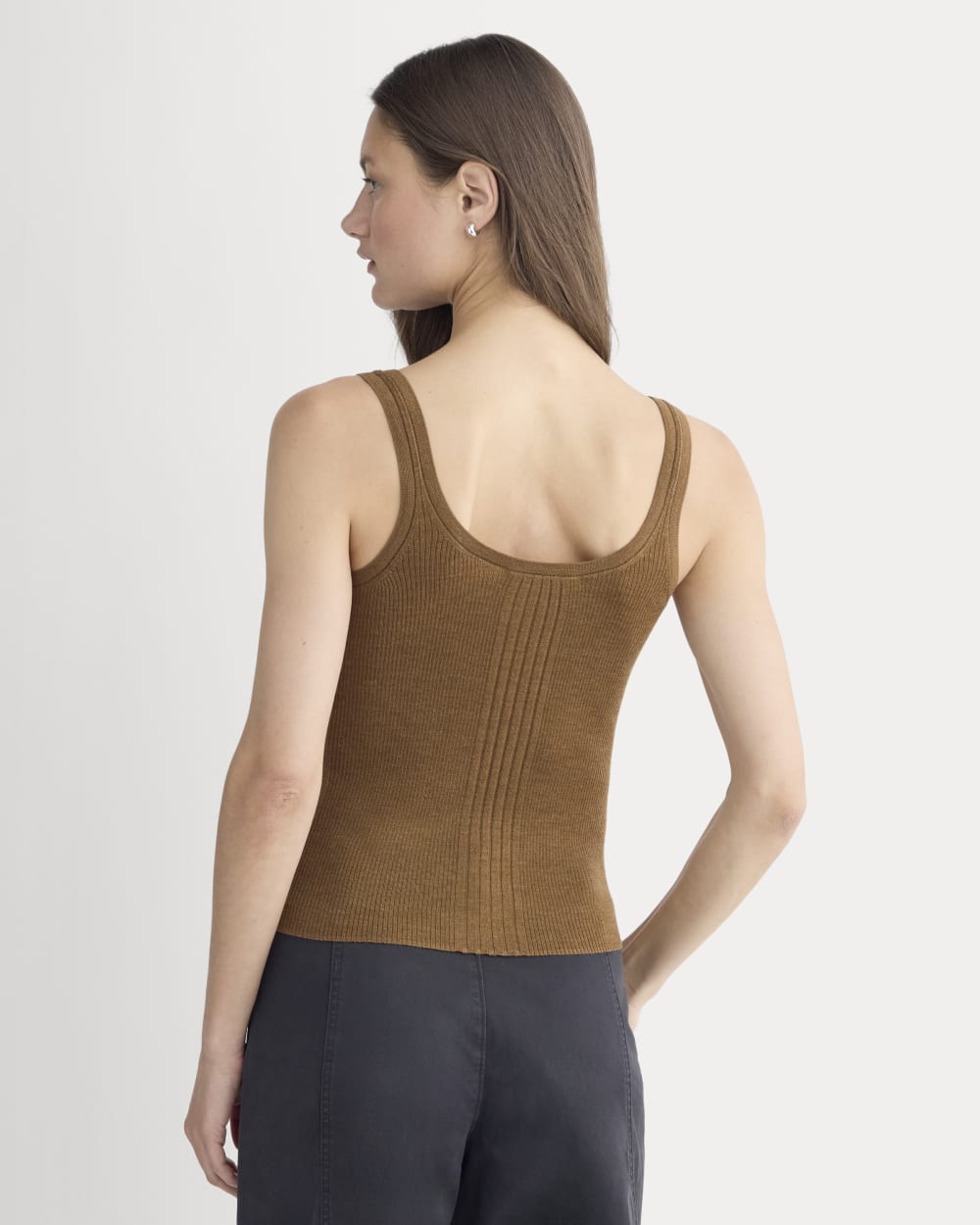 womens-light-ribbed-cami-in-soft-merino-heathered-toffee