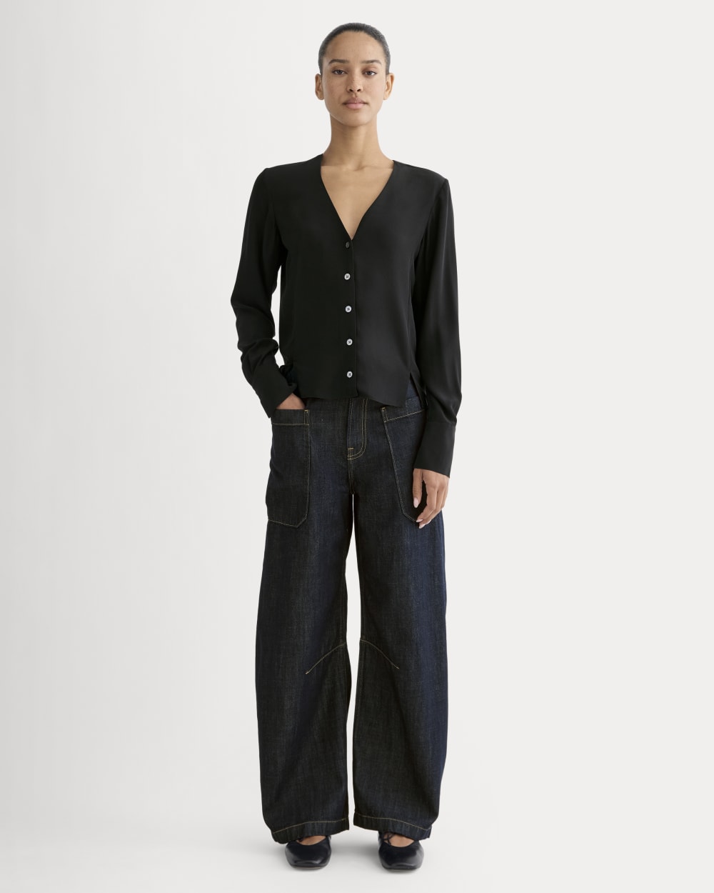 womens-v-neck-blouse-in-washable-silk-black