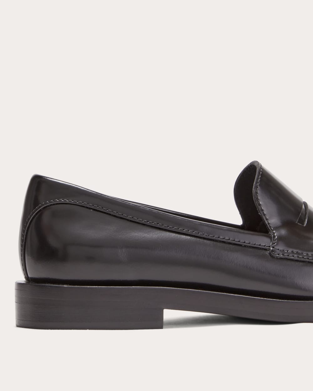 womens-timless-penny-loafer-black