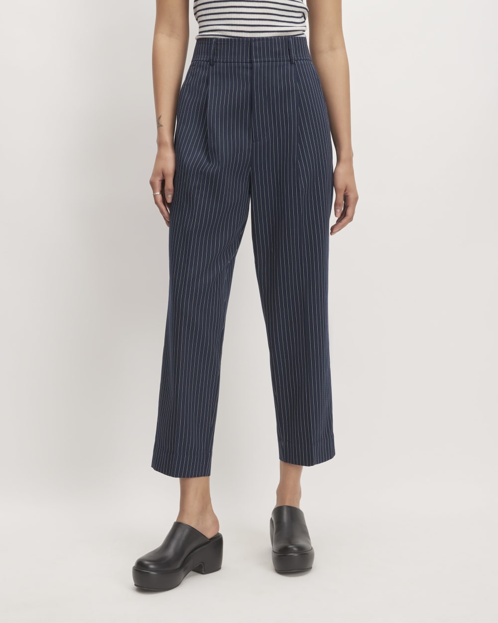 womens-tencel-way-high-taper-pant-bone-navy