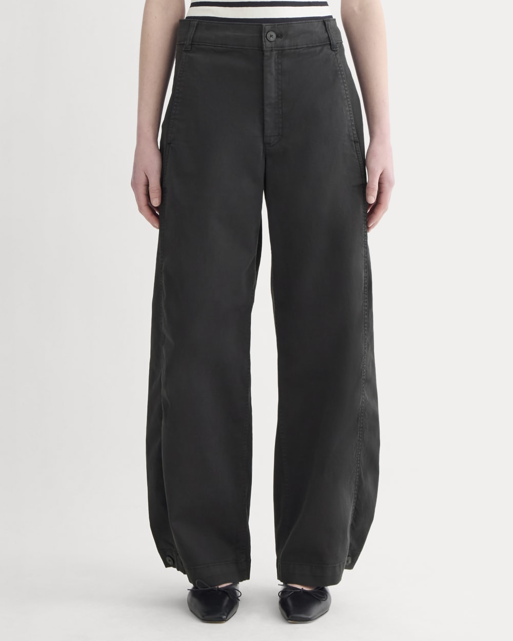 womens-balloon-chino-black