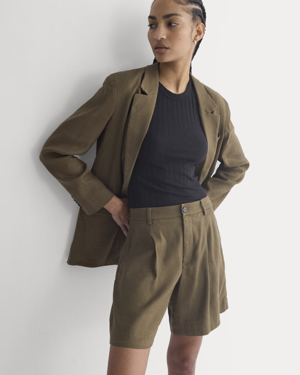 womens-tailored-a-line-short-beech | primary