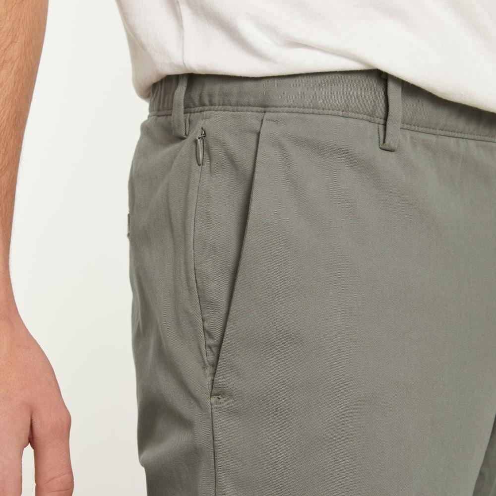 mens-performance-traveler-chino-pewter-green