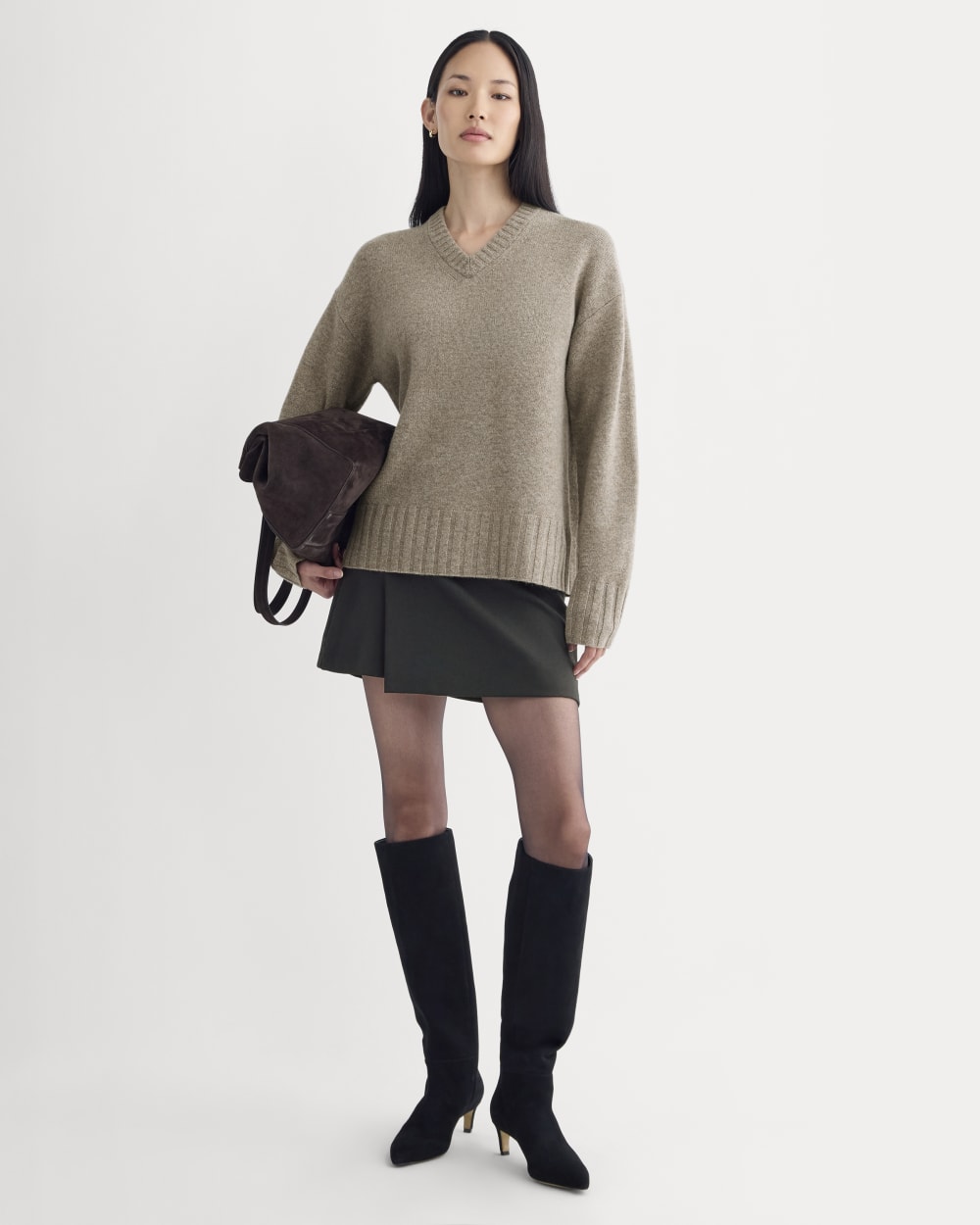 womens-v-neck-sweater-extrafine-merino-heather-soft-taupe