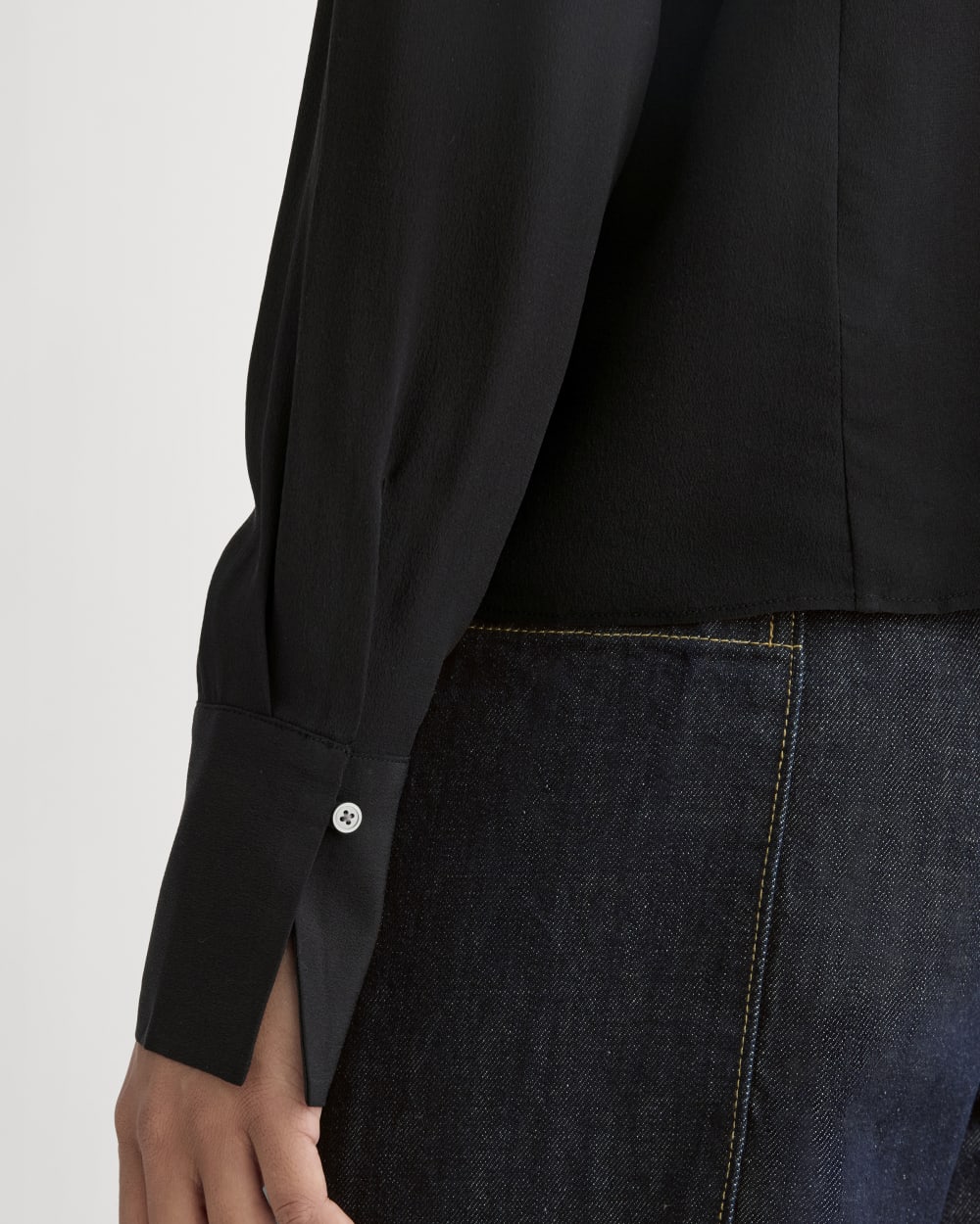 womens-v-neck-blouse-in-washable-silk-black