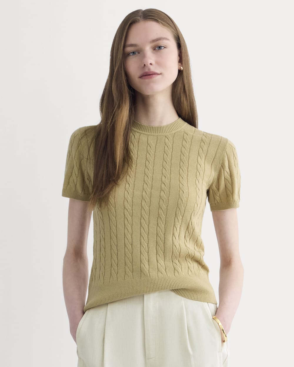 womens-cable-crew-in-cotton-cashmere-classic-khaki | primary